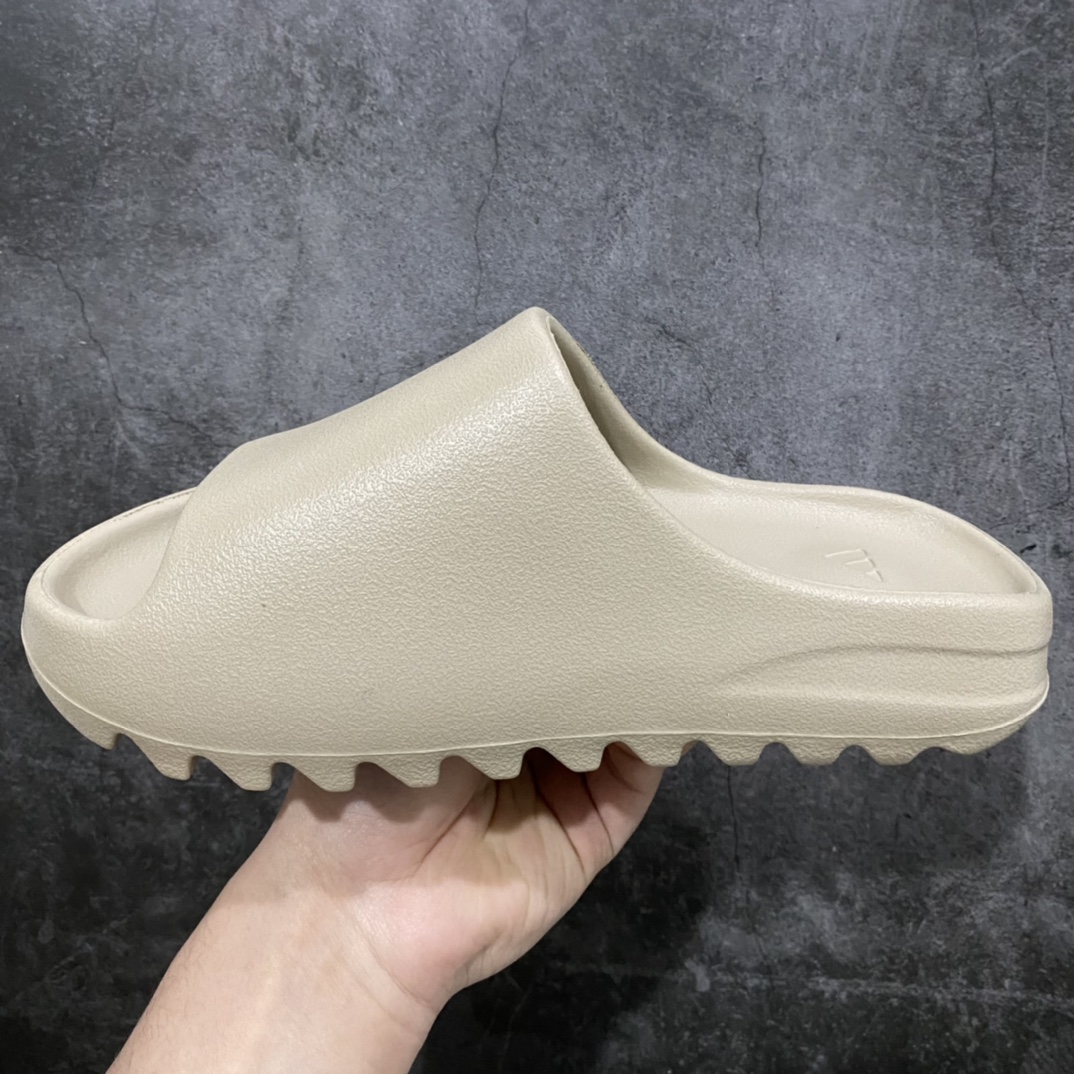 纯原YEEZYSLIDE雾面米棕色G