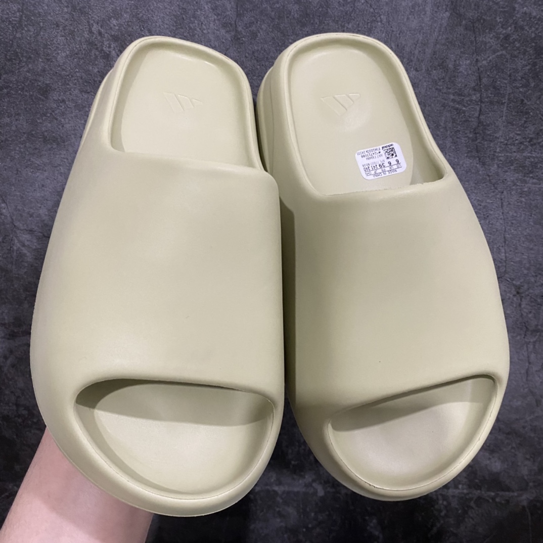 LW pure original YEEZY SLIDE bean green (the real thing is greenish and the picture has color difference) FX0494 coconut slippers