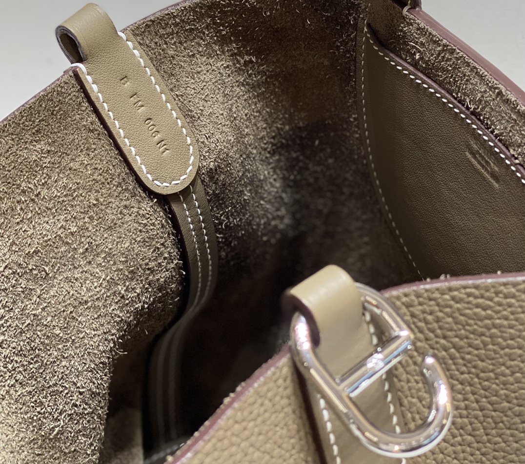 Hermès Luxury Handbag Collection 6