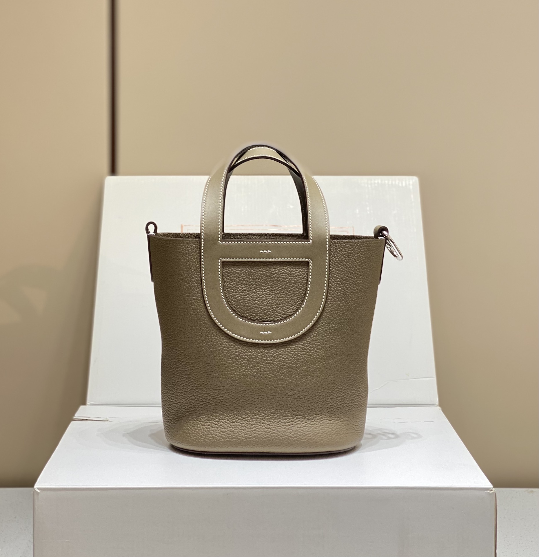 Hermès Luxury Handbag Collection 4