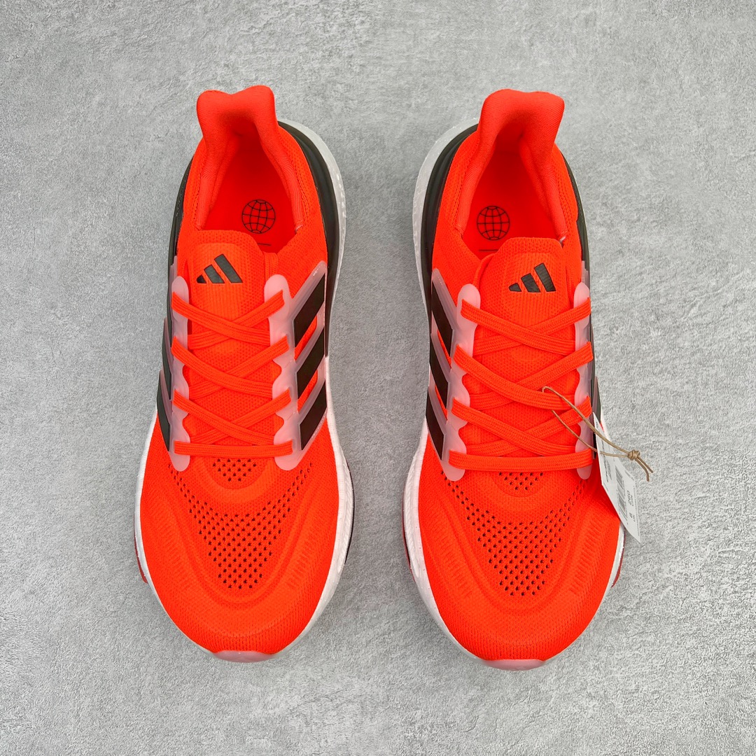 图片[2]-零售💰270 ＃YG纯原 AD Ultra Boost Light UB2023系列低帮袜套式针织透气缓震休闲运动慢跑鞋 HQ6341 德国进口巴斯夫大底 全套原纸板楦头开发 原厂特供飞织面配套加持 确保原汁原味 完美呈现版型 一比一还原zp踩屎脚感 原档案底模数据 正确多层组合大底 辰元原厂针织代工 细节还原度极高 独家外贸特供开发至48.5 历经10年不断创新以科技重塑跑步推出全新超轻新科技跑鞋 力求为跑步添活力 搭载LIGHT BOOST中底的新鲜演绎 无论节奏快慢、距离长短 伴你活力畅跑 延续了该系列的设计语言 采用分区编织鞋面 鞋头处网眼孔洞更大 提升透气性 一体式鞋舌 避免运动中出现偏移 实现鞋脚一体性 鞋侧 TPU 材质 有效提供支撑性 镂空的设计 同时减轻整体重量 最明显的则是中底部分 不仅是厚度夸张 大家最熟悉的 Boost 材质终于迎来升级 减重 30% 带来更轻量化的上脚感受  SIZE：39 40 40.5 41 42 42.5 43 44 44.5 45 46 47 48 编码：by2936070-运动鞋