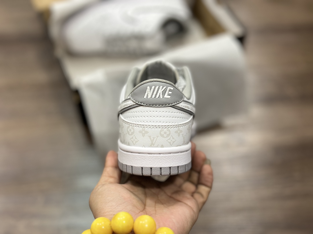 220 Dunk 白黄色 卡其色 LV联名 印花 NIKE SB Dunk Low XD6188-004