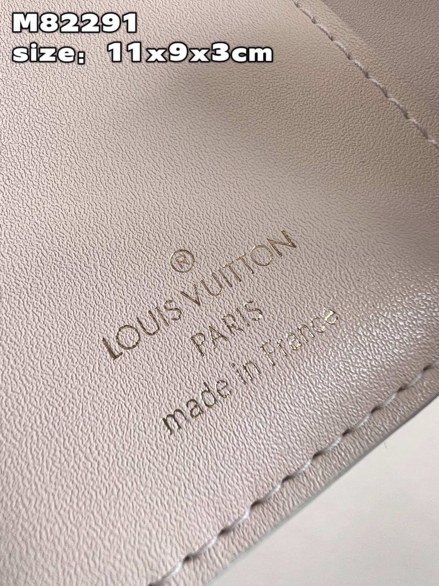this Lou Wallet offers a soft and luxurious feel - Bag 8
