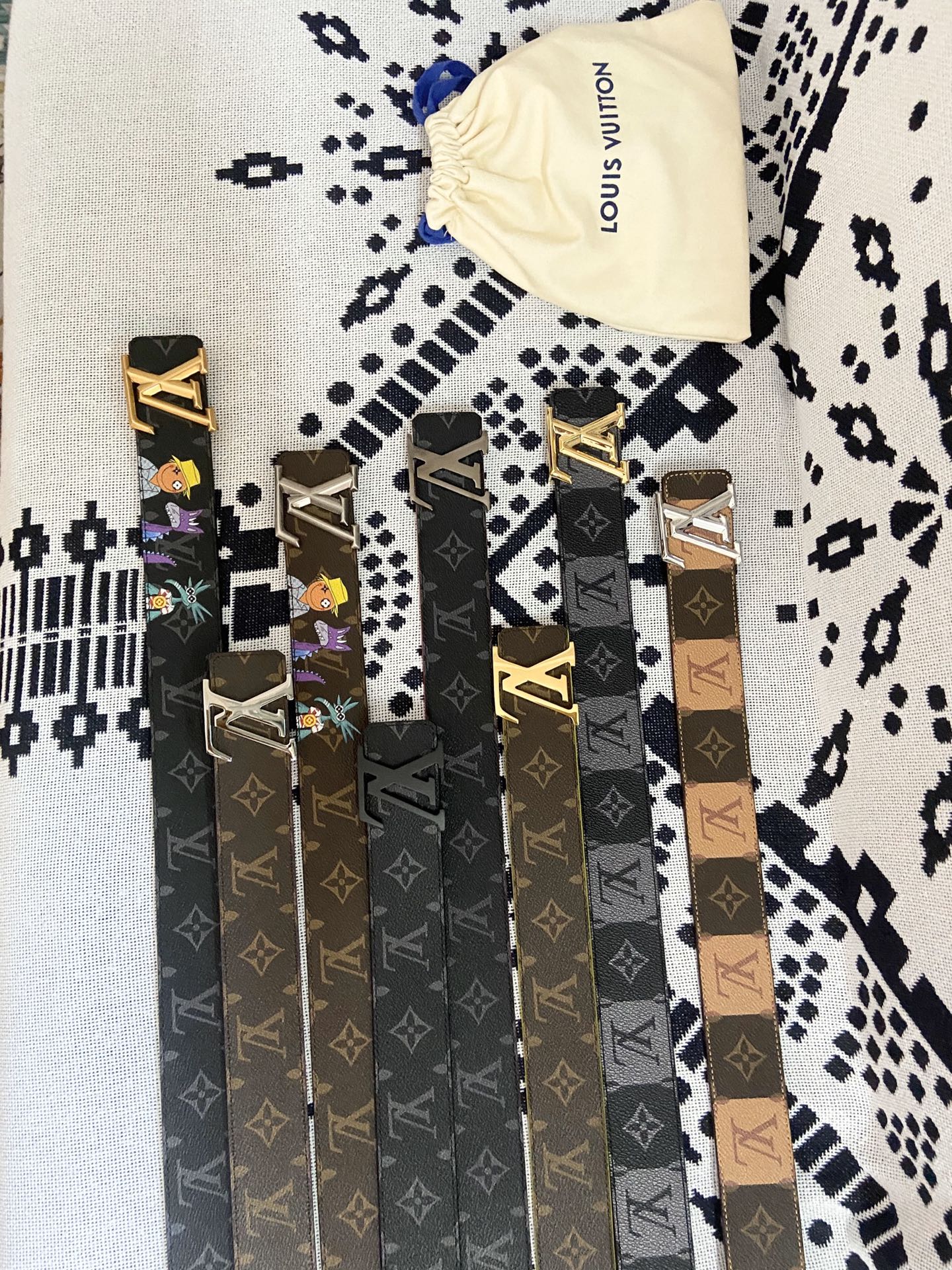 Louis Vuitton LV新品 男士双面腰带4.0cm