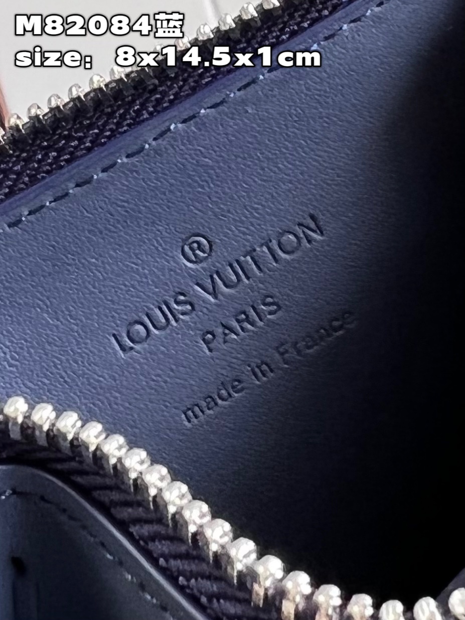 this Coin Card Holder is a key piece from the LV Aerogram collection - Tie 8