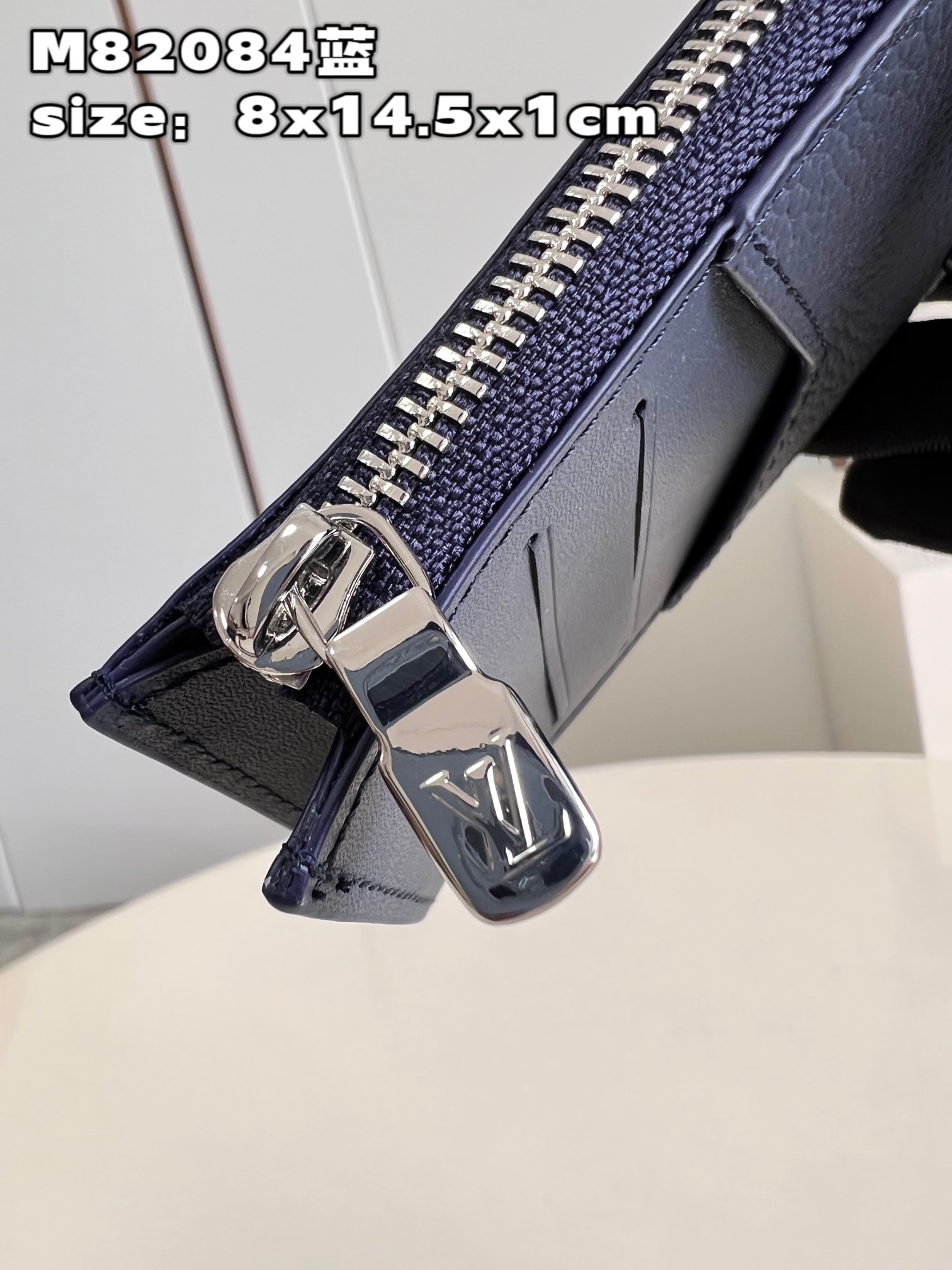 this Coin Card Holder is a key piece from the LV Aerogram collection - Tie 6