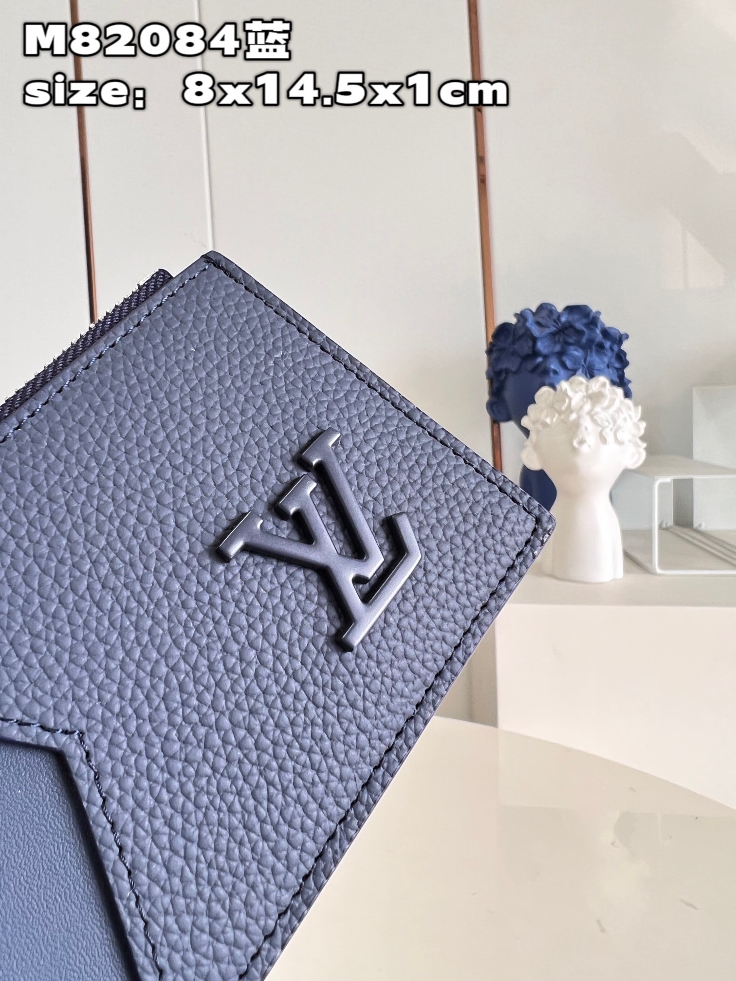 this Coin Card Holder is a key piece from the LV Aerogram collection - Tie 3