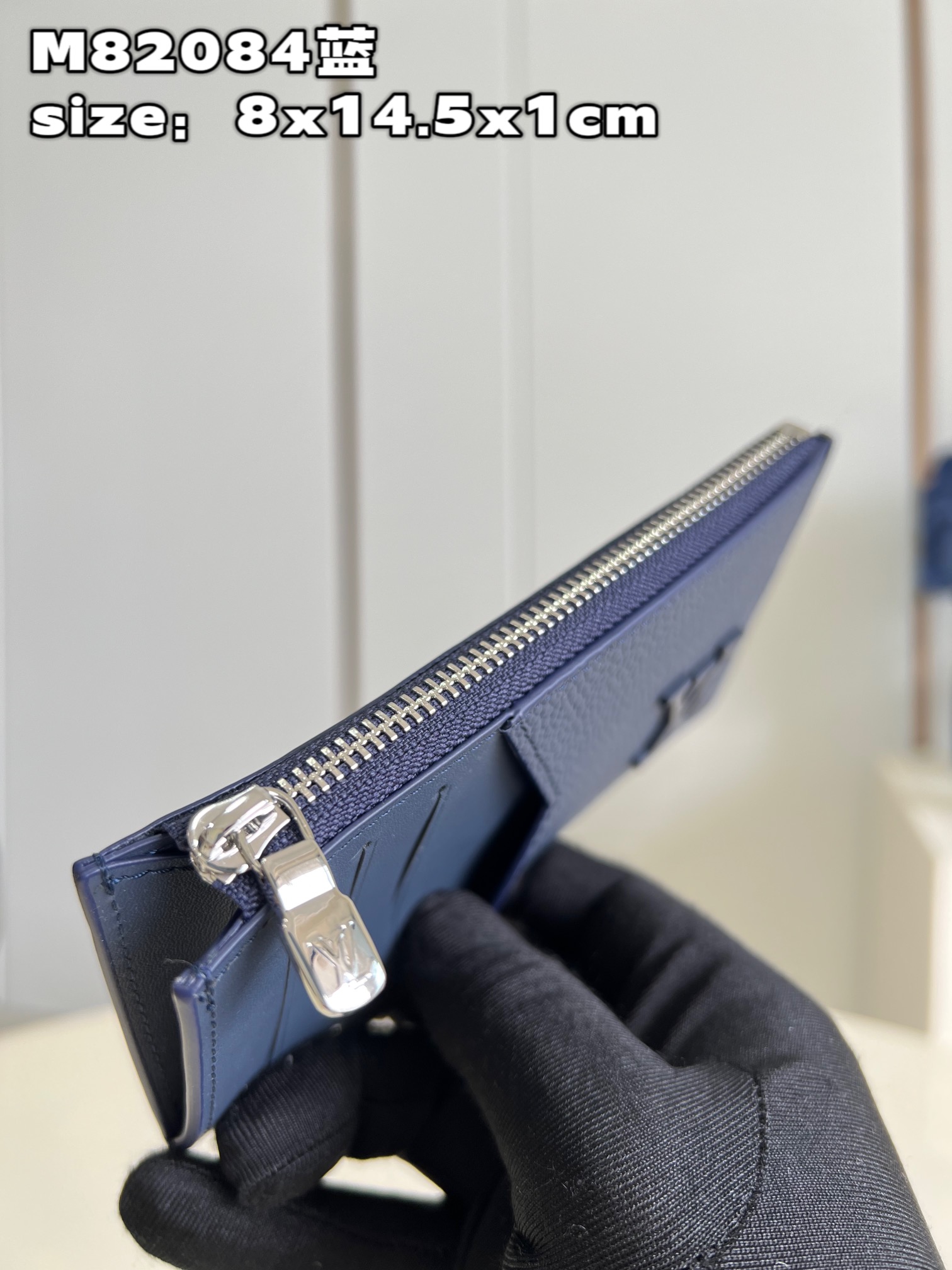 this Coin Card Holder is a key piece from the LV Aerogram collection - Tie 5