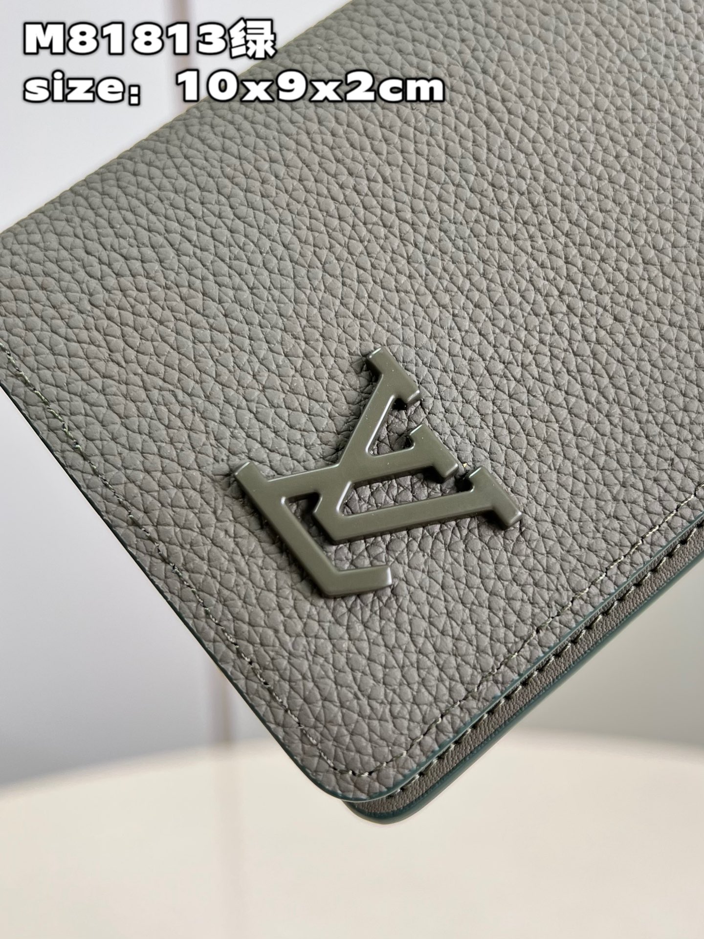 Crafted from luxurious navy blue LV Aerogram leather, this classic Louis - Bag 3