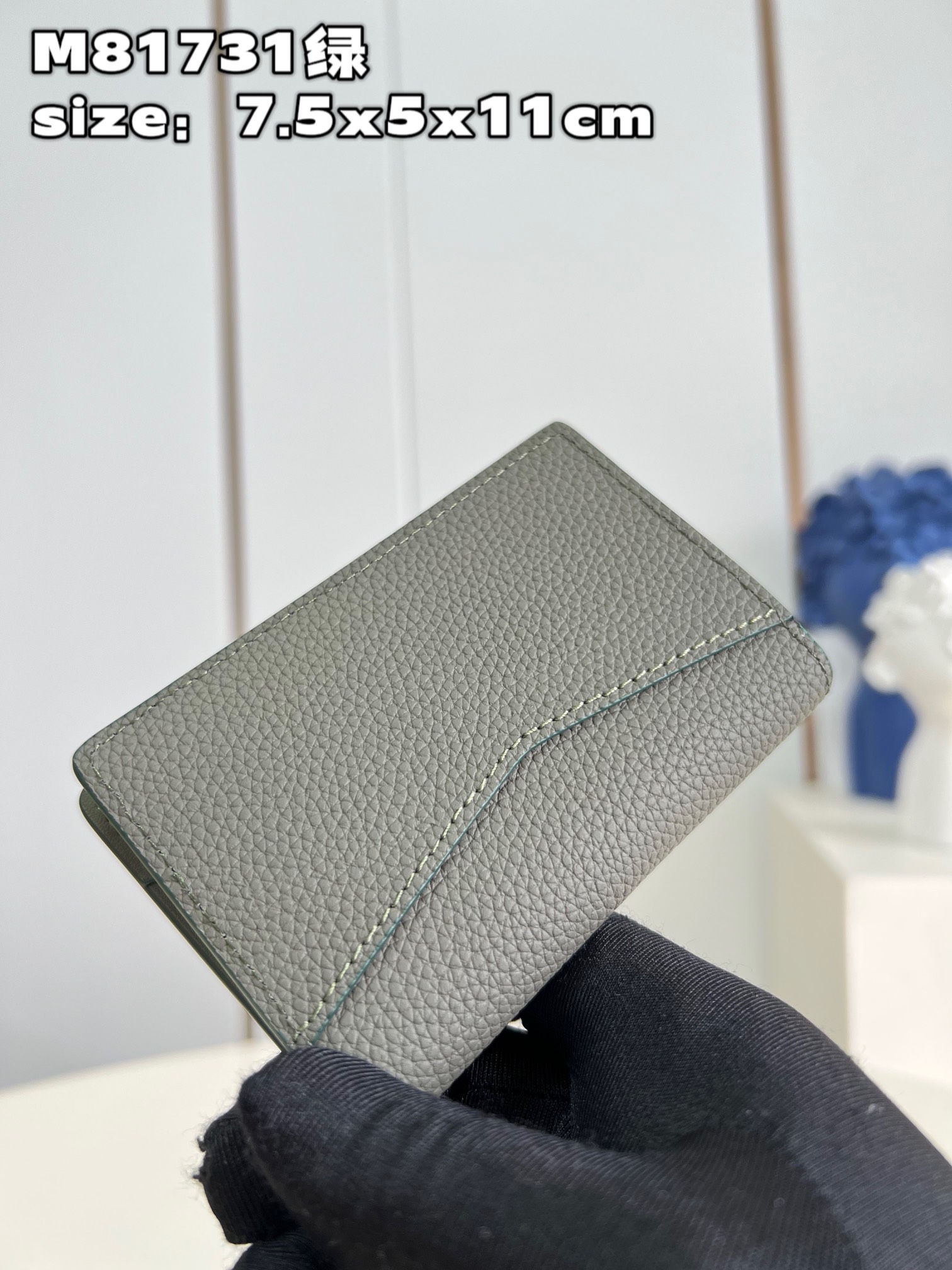 the wallet features multiple interior compartments to keep essentials - Bag 3