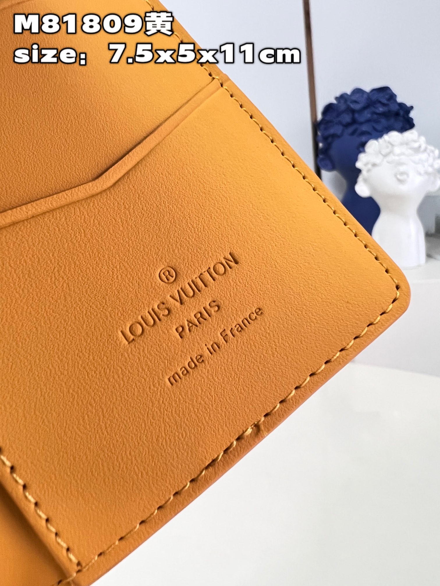 This classic Louis Vuitton Pocket Organizer combines supple cowhide - Bag 7