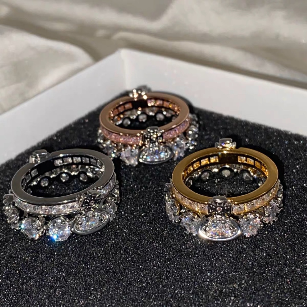 NO:102905,vivienne west wood Queen Mother of the West, Vivienne double-layer flash diamond Saturn ring high-end luxury one-sea gold material, Queen Mother of the West, ring19860909vivienne west wood西太后 薇薇安 双层闪钻土星戒指高级感奢华一亚金材质,西太后戒指,ring,Jewelry