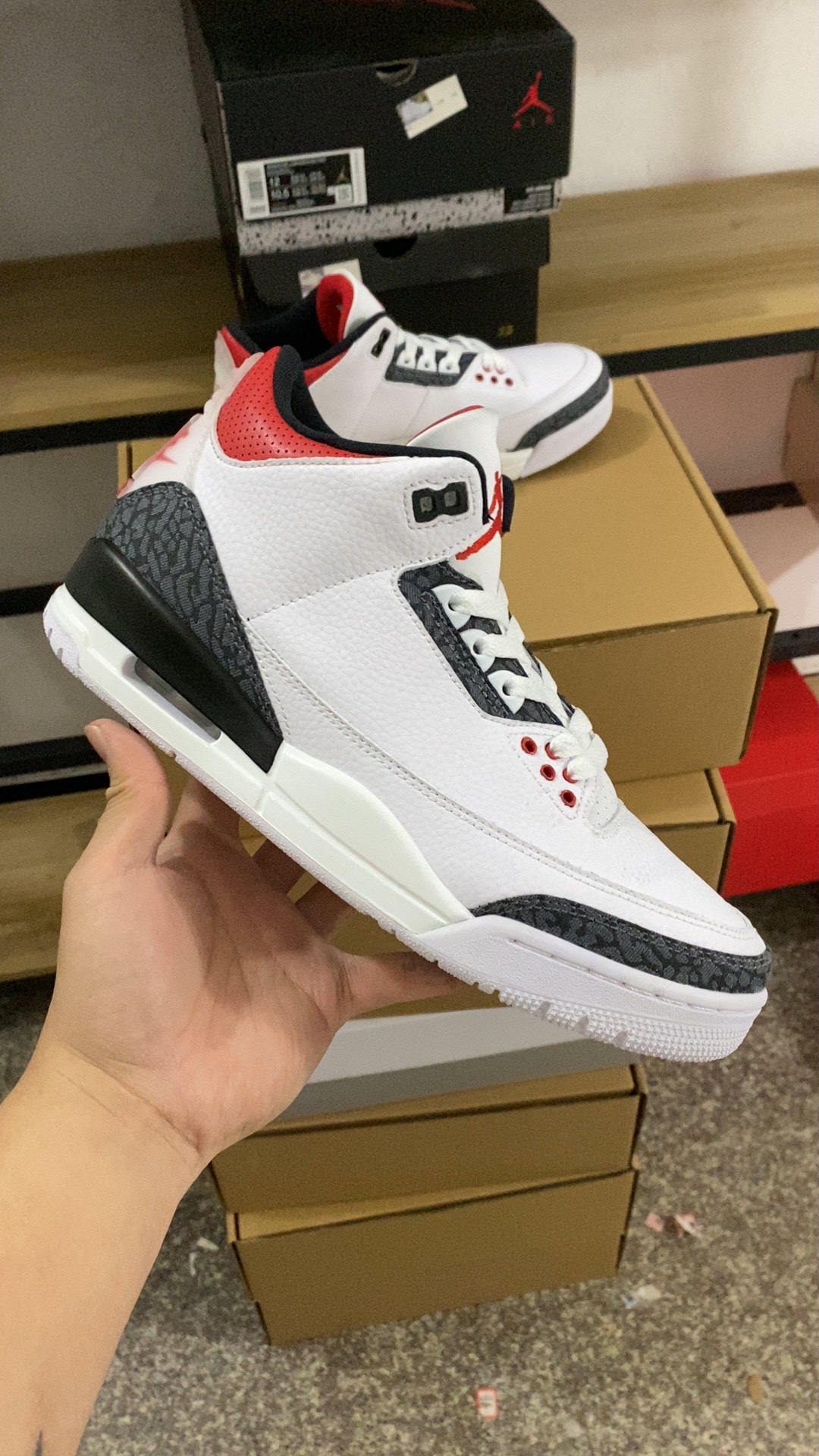 aj3火焰红尺码40-46特价头层皮