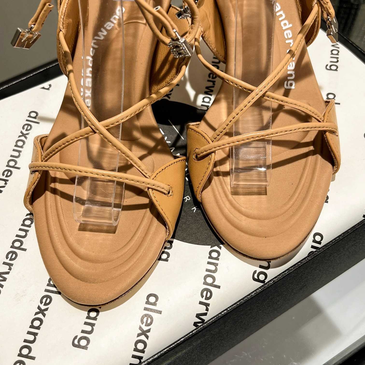 Wang 2023 nuevo! Alexander Wang Alexander Wang tacones altos de las mujeres de lujo Alexande* Wang o