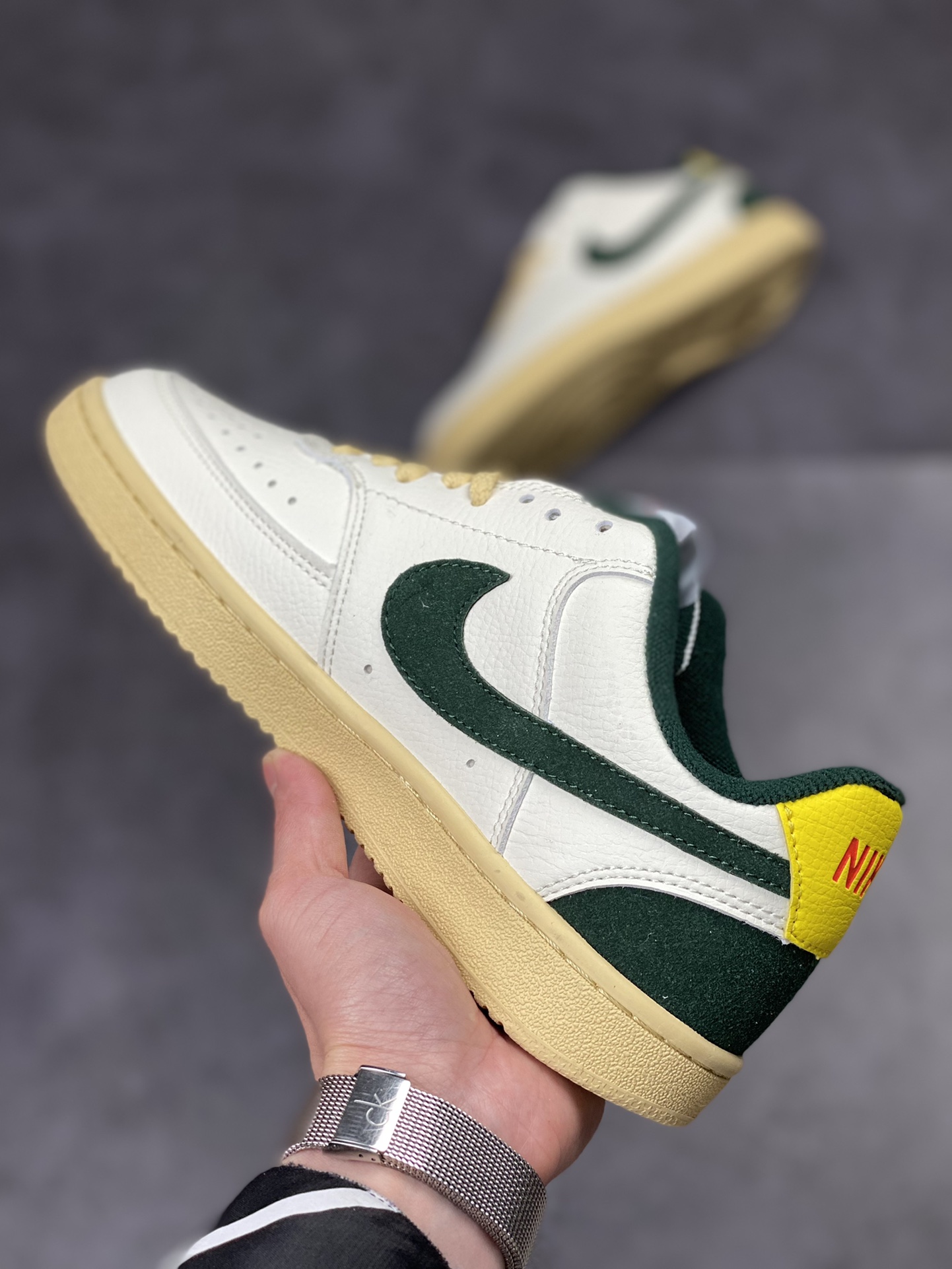 140 NIKE Court Vision Low 休闲运动板鞋  FD0320-133