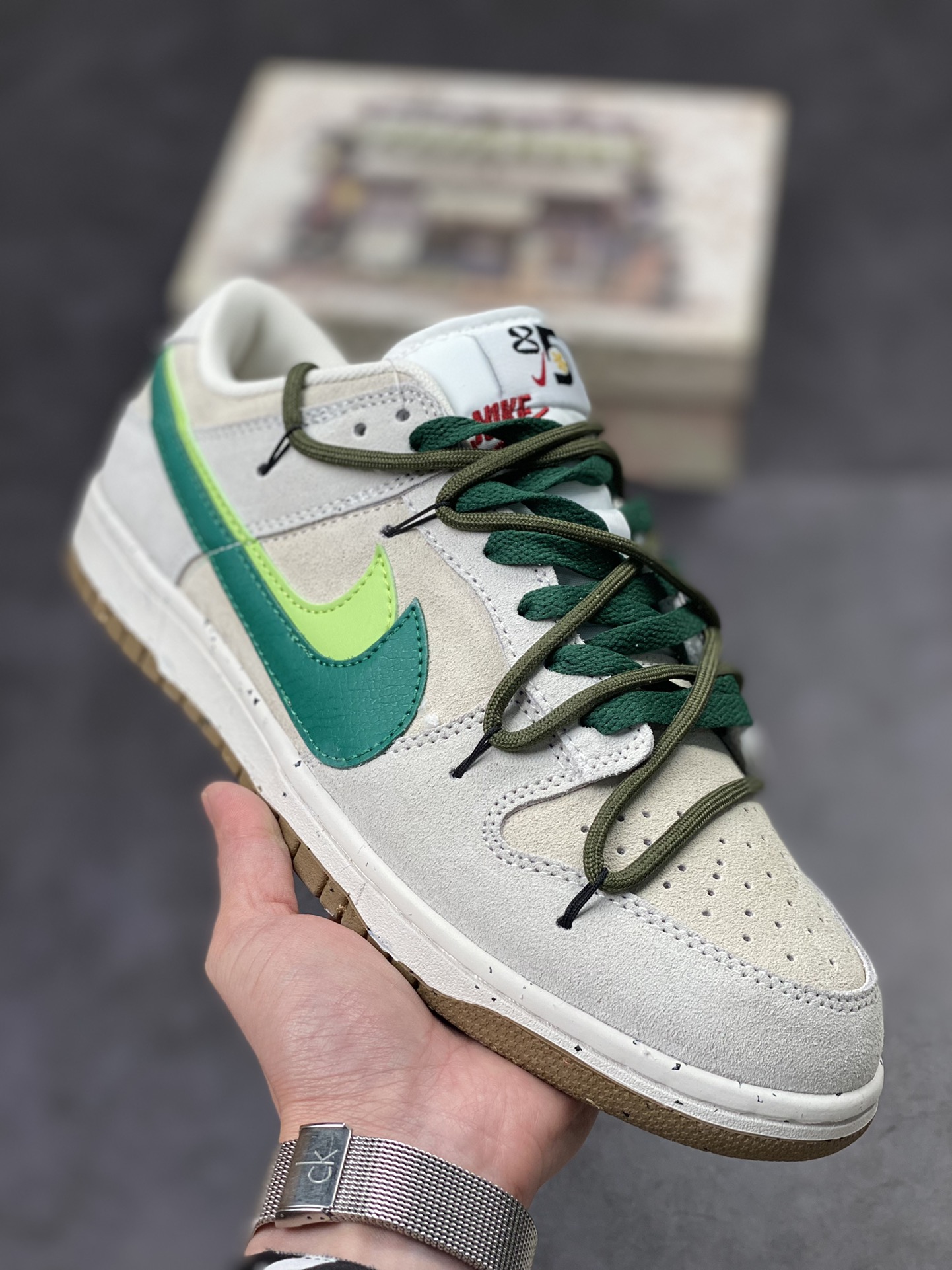 200 NIKE SB Dunk Low 灰绿双钩绑带DO9457-100