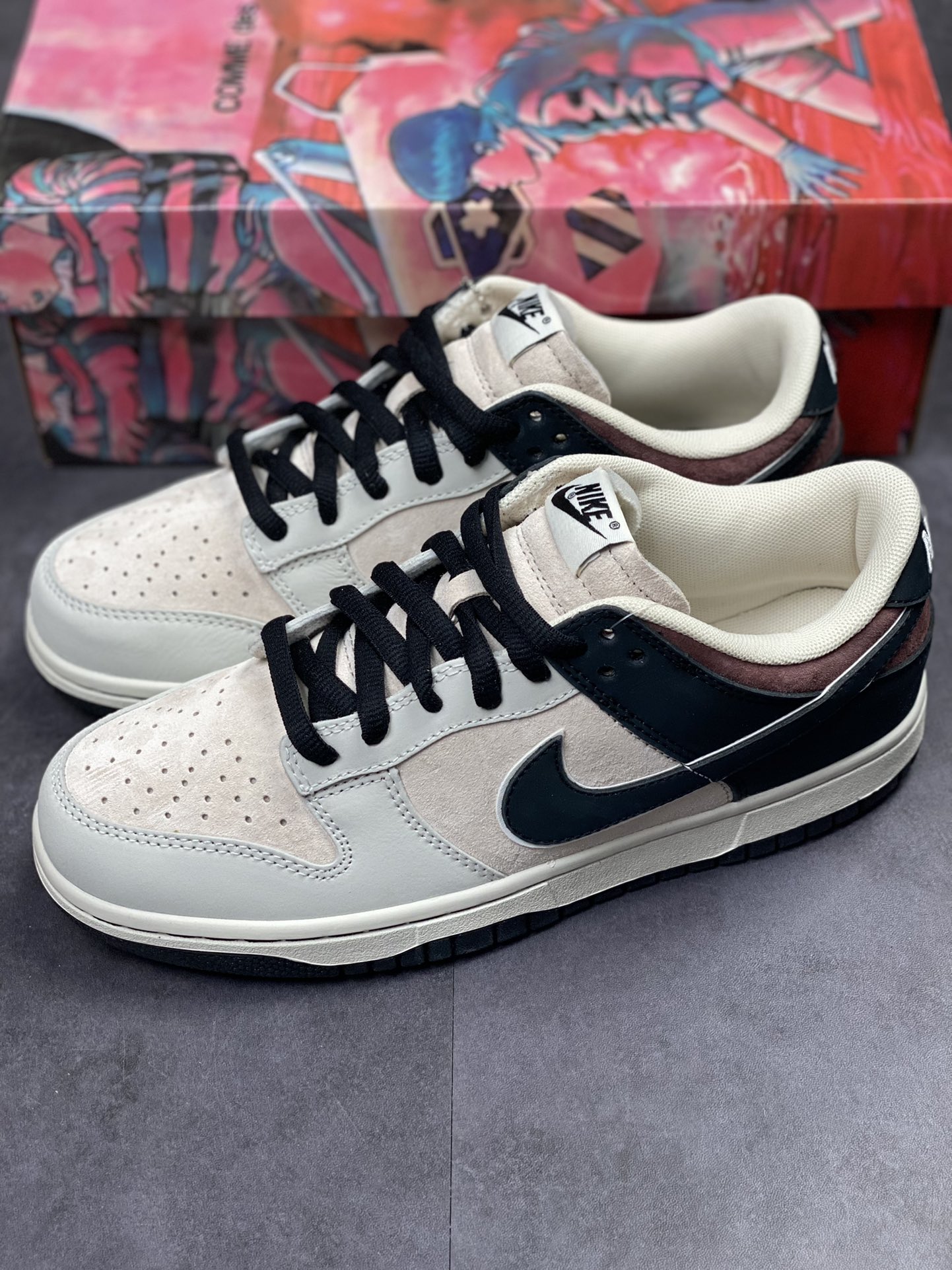 200 NIKE SB Dunk Low 大友克洋 米白黑 LF0039-028