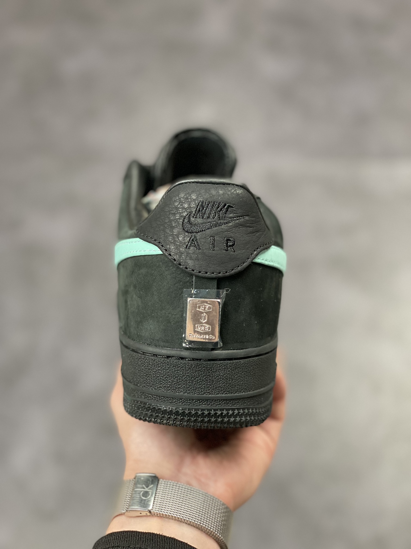 400 Tiffany & CO. x Air Force 1 Low ”1837” 蒂芙尼联名黑蓝钩潮流复古板鞋 DZ1382-001