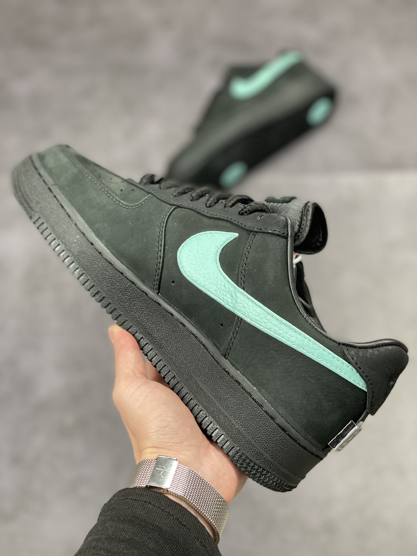 400 Tiffany & CO. x Air Force 1 Low ”1837” 蒂芙尼联名黑蓝钩潮流复古板鞋 DZ1382-001