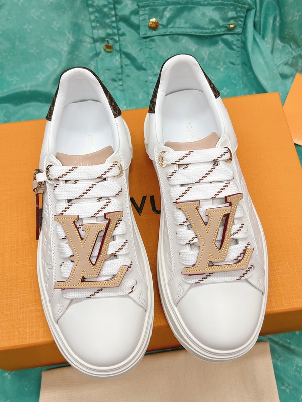 Louis Vuitton AAA+ Skateboard Shoes White Unisex Cowhide Silk Spring Collection Fashion