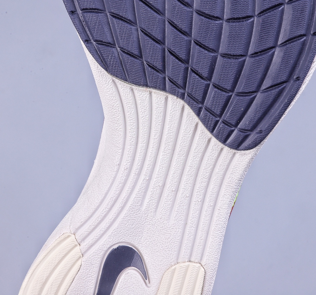240 Nike ZoomX Vaporfly Next% 破2马拉松跑鞋 DX3371-600