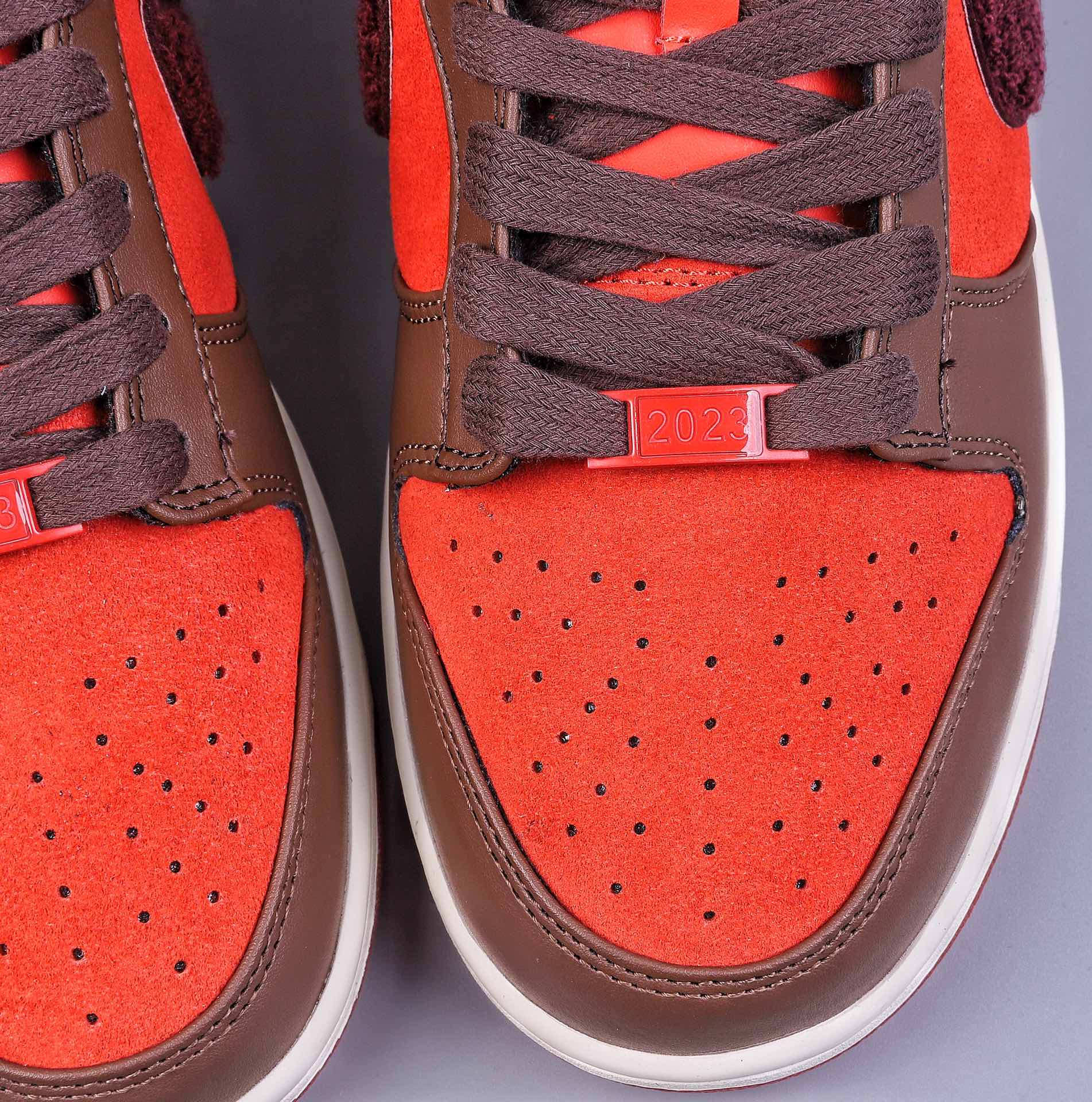 250 YH版NK Dunk Low ” Year of the Rabbit ” 兔年 成都限定 联名款低帮休闲板鞋 FD4203-661