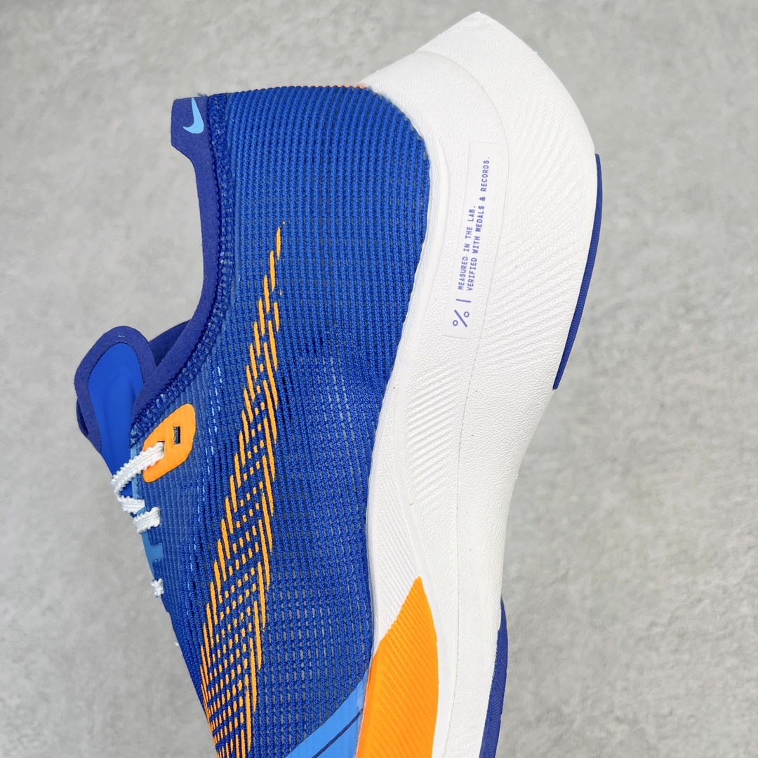 图片[7]-＃纯原福利 NK ZoomX Vaporfly Next% 马拉松一代跑鞋 鞋面使用了全新 Vaporweave 科技 这种类似蝉翼的材质相比 Flyknit 更加轻薄透气 非对称的鞋带系统和泡棉护垫的加入令舒适度更高 鞋头辅以超大的 Swoosh 点缀 再配上流线型外观设计 时尚感十足 尺码：36 36.5 37.5 38 38.5 39 40 40.5 41 42 42.5 43 44 44.5 45-选品中心