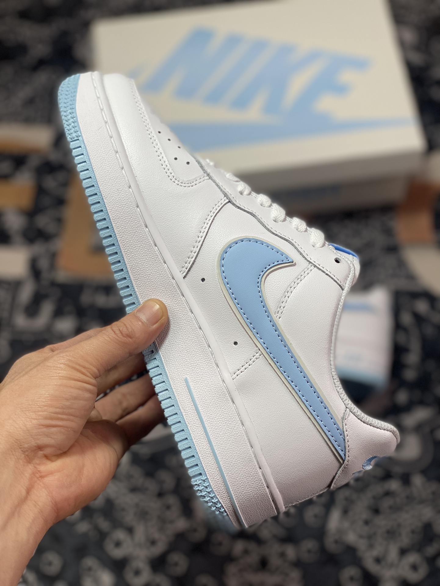 Nike Air Force 1 '07 Low QS ”White/Ice Blue Mini Swoosh” Air Force One Classic CV5696-962-Top High Quatity Cheap Sneakers Fashion Clothing Clothes Bags handbags Shoes of all Brand wholesale With The best Quality And Beautiful Price from China Factory Chinese suppliers wholesaler seller Nike Air Force 1 '07 Low QS ”White/Ice Blue Mini Swoosh” Air Force One Classic CV5696-962