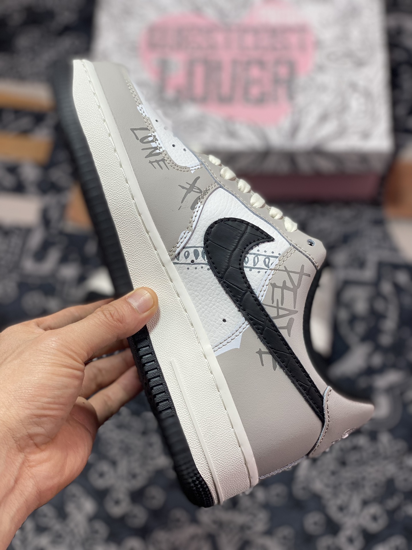Nike Air Force 1'07 Low ”Grey/White/Black” Air Force One Classic Low-top Versatile Casual Sports Shoes LT5986-921-Top High Quatity Cheap Sneakers Fashion Clothing Clothes Bags handbags Shoes of all Brand wholesale With The best Quality And Beautiful Price from China Factory Chinese suppliers wholesaler seller Nike Air Force 1'07 Low ”Grey/White/Black” Air Force One Classic Low-top Versatile Casual Sports Shoes LT5986-921