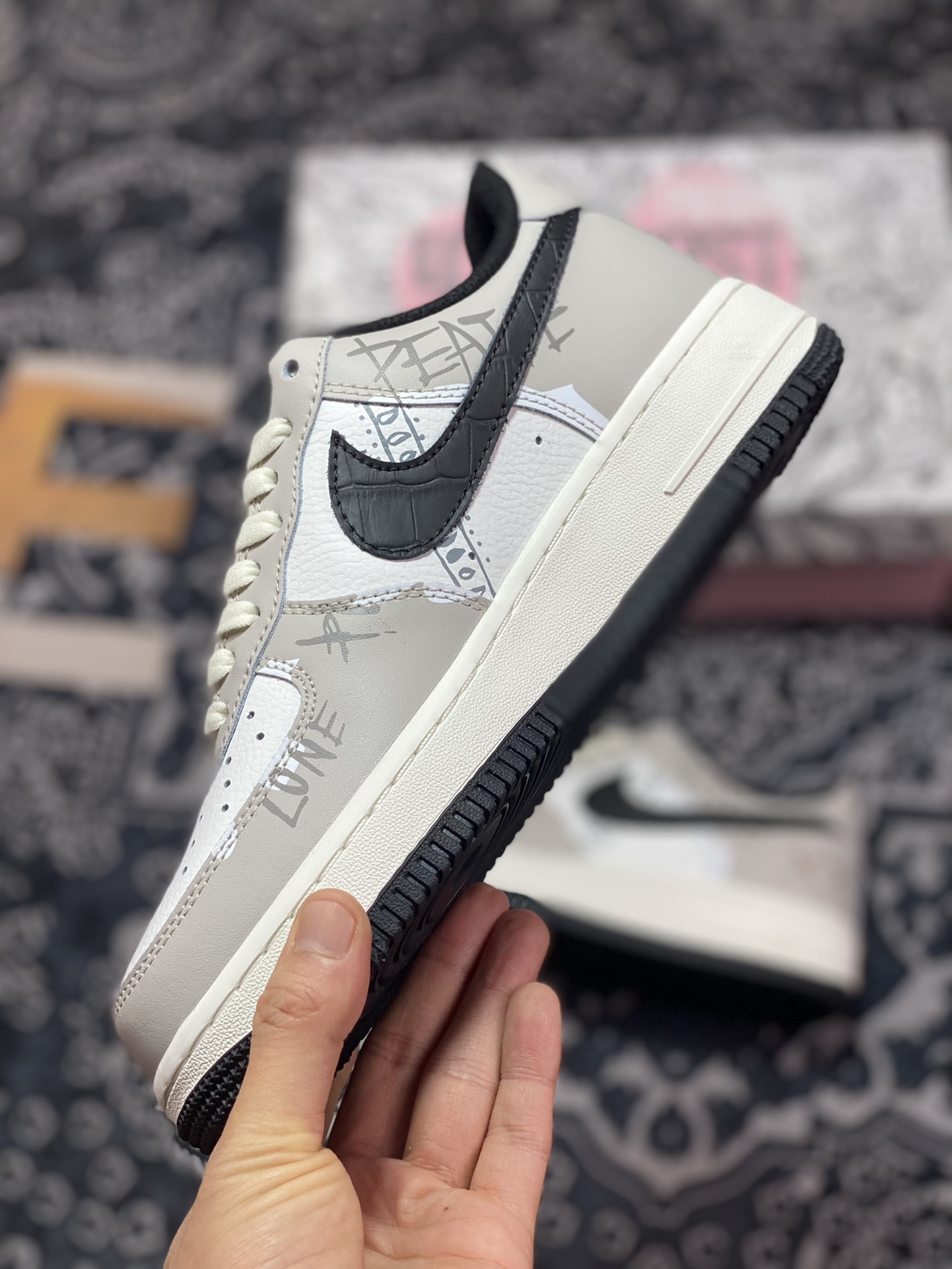 Nike Air Force 1'07 Low ”Grey/White/Black” Air Force One Classic Low-top Versatile Casual Sports Shoes LT5986-921-Top High Quatity Cheap Sneakers Fashion Clothing Clothes Bags handbags Shoes of all Brand wholesale With The best Quality And Beautiful Price from China Factory Chinese suppliers wholesaler seller Nike Air Force 1'07 Low ”Grey/White/Black” Air Force One Classic Low-top Versatile Casual Sports Shoes LT5986-921