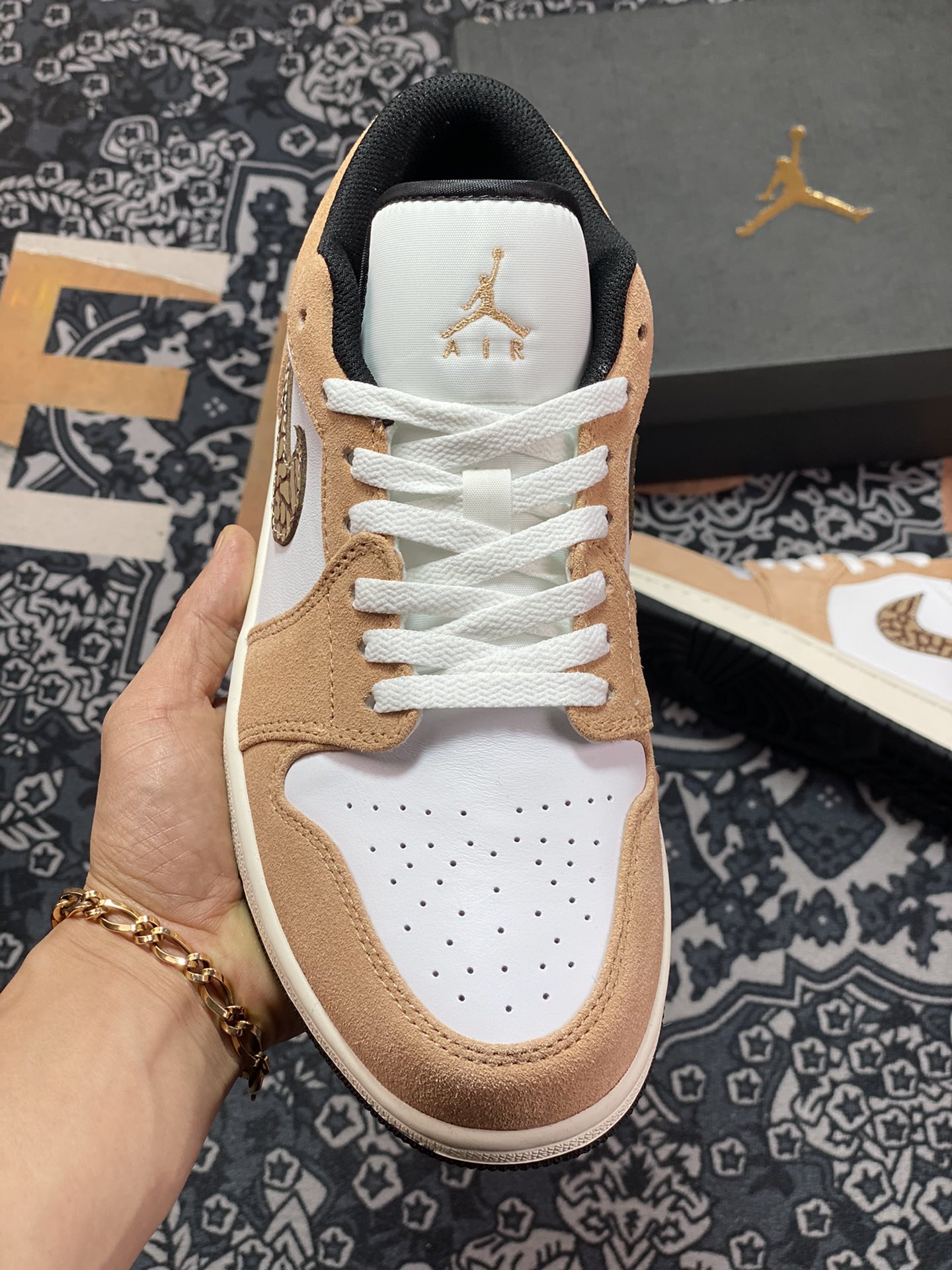 Original factory level Air Jordan 1 Low white brown official synchronous new color DZ4130-201-Top High Quatity Cheap Sneakers Fashion Clothing Clothes Bags handbags Shoes of all Brand wholesale With The best Quality And Beautiful Price from China Factory Chinese suppliers wholesaler seller Original factory level Air Jordan 1 Low white brown official synchronous new color DZ4130-201