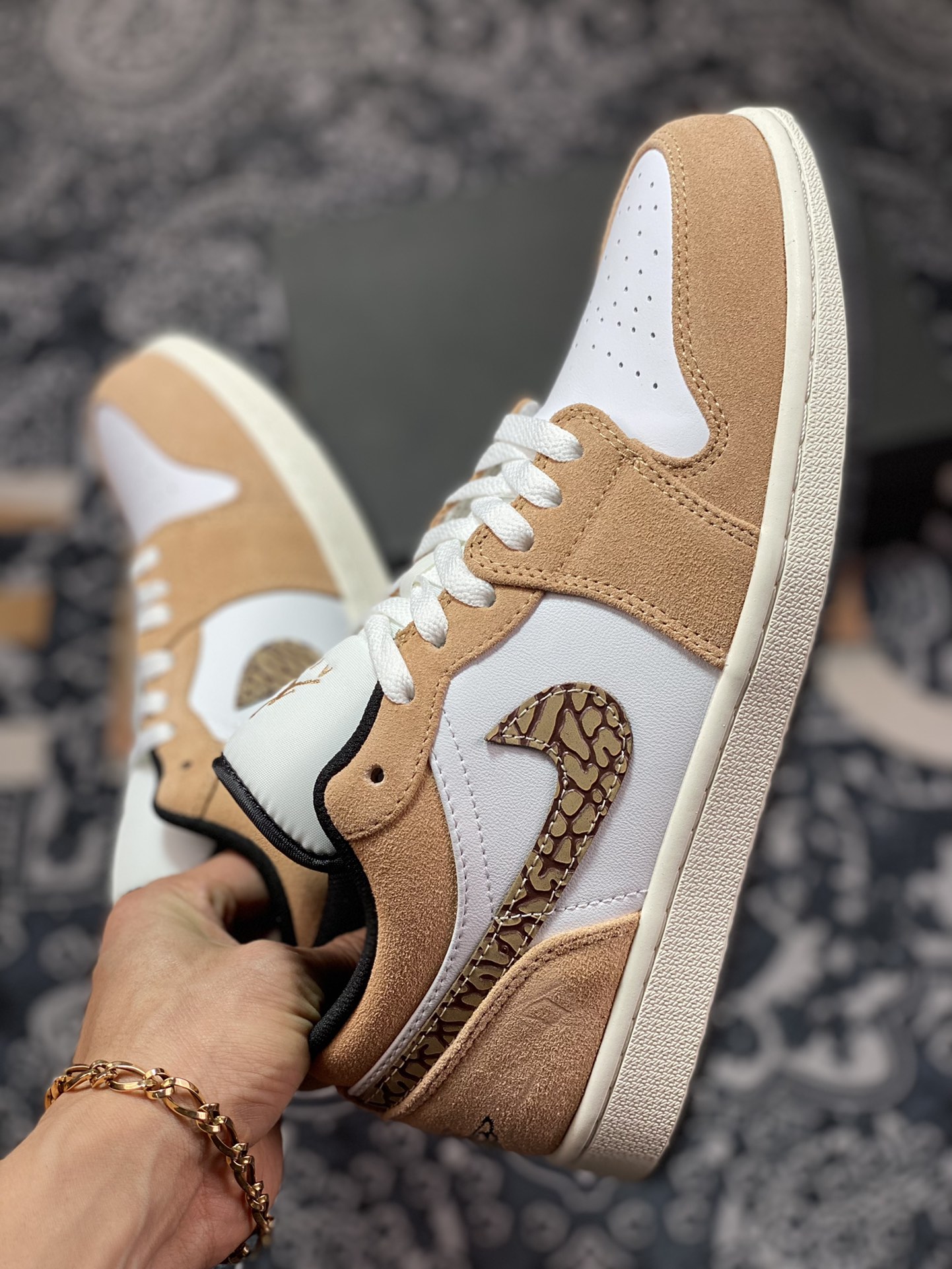 Original factory level Air Jordan 1 Low white brown official synchronous new color DZ4130-201-Top High Quatity Cheap Sneakers Fashion Clothing Clothes Bags handbags Shoes of all Brand wholesale With The best Quality And Beautiful Price from China Factory Chinese suppliers wholesaler seller Original factory level Air Jordan 1 Low white brown official synchronous new color DZ4130-201