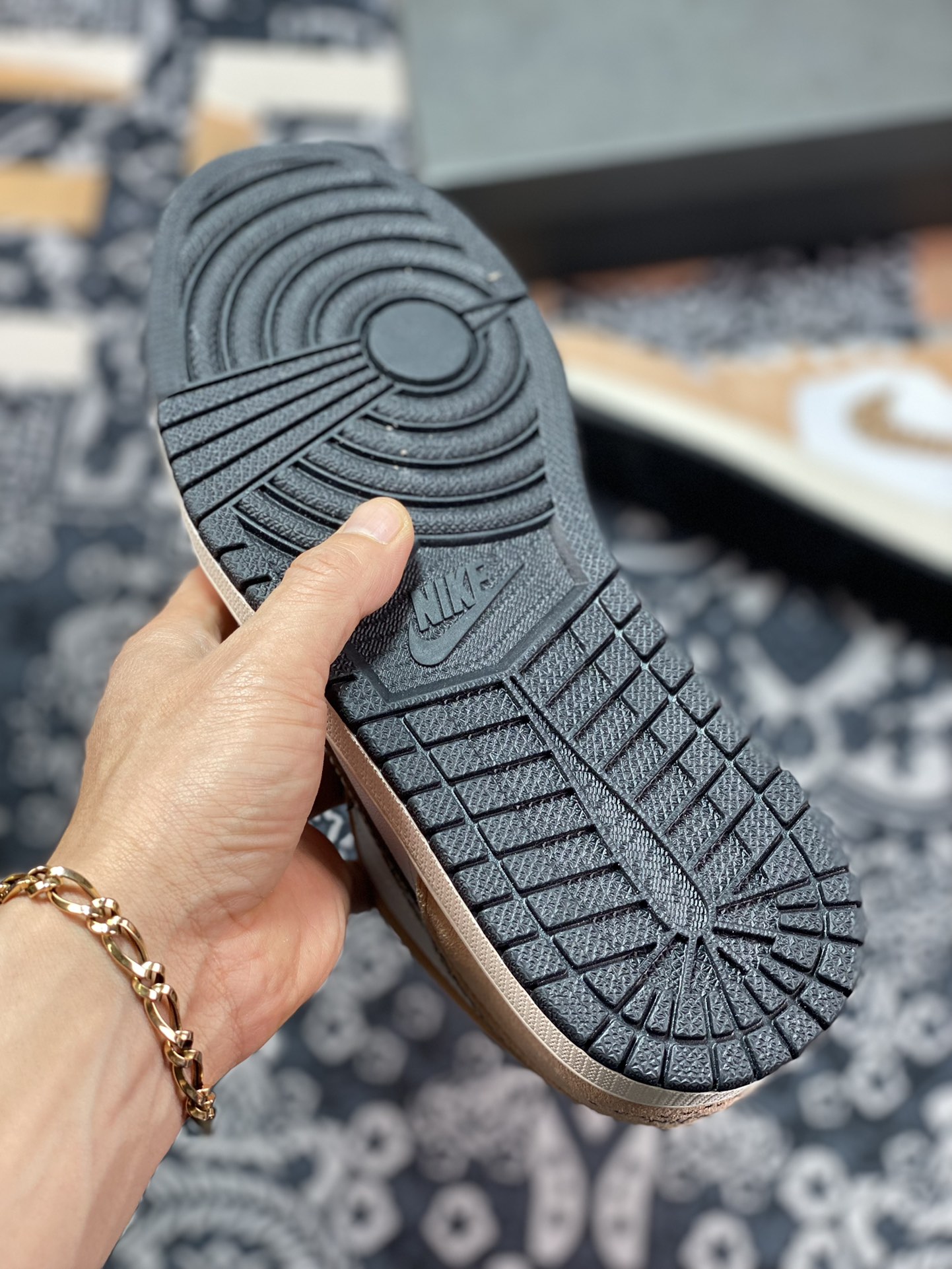 Original factory level Air Jordan 1 Low white brown official synchronous new color DZ4130-201-Top High Quatity Cheap Sneakers Fashion Clothing Clothes Bags handbags Shoes of all Brand wholesale With The best Quality And Beautiful Price from China Factory Chinese suppliers wholesaler seller Original factory level Air Jordan 1 Low white brown official synchronous new color DZ4130-201