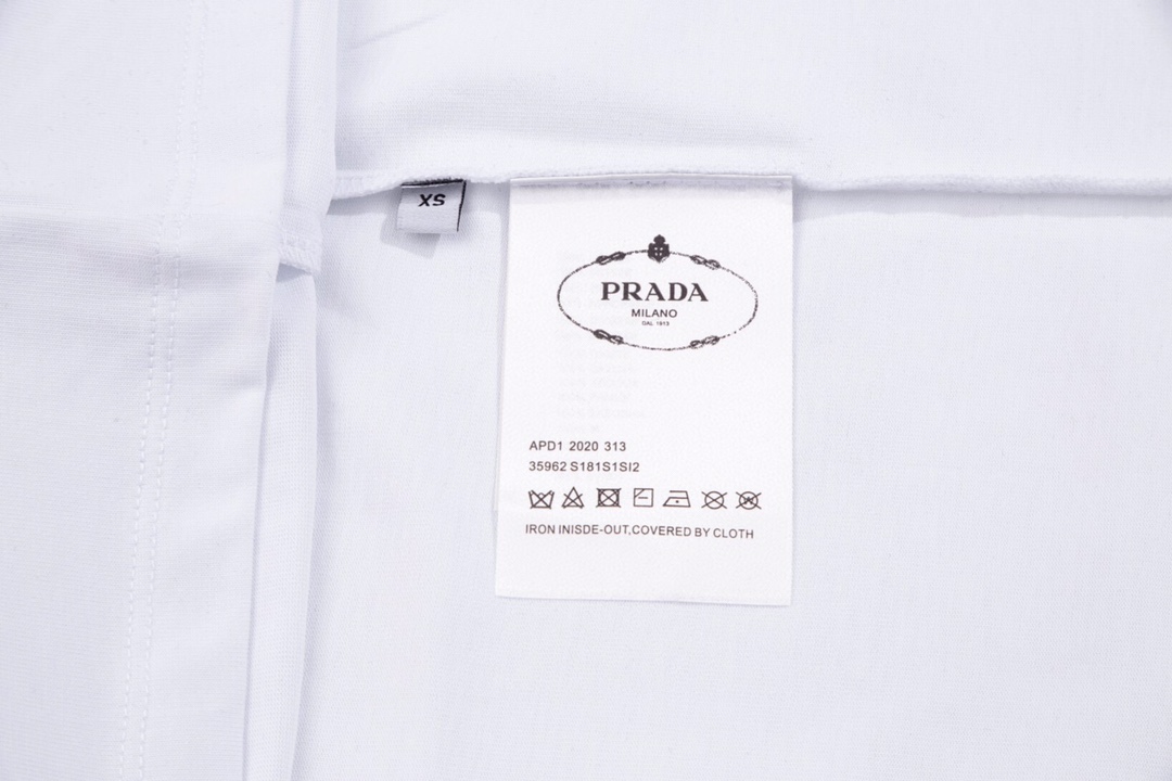 上新160 Prada/普拉达23Fw春夏新款最新简约logo波浪线印花短袖T恤