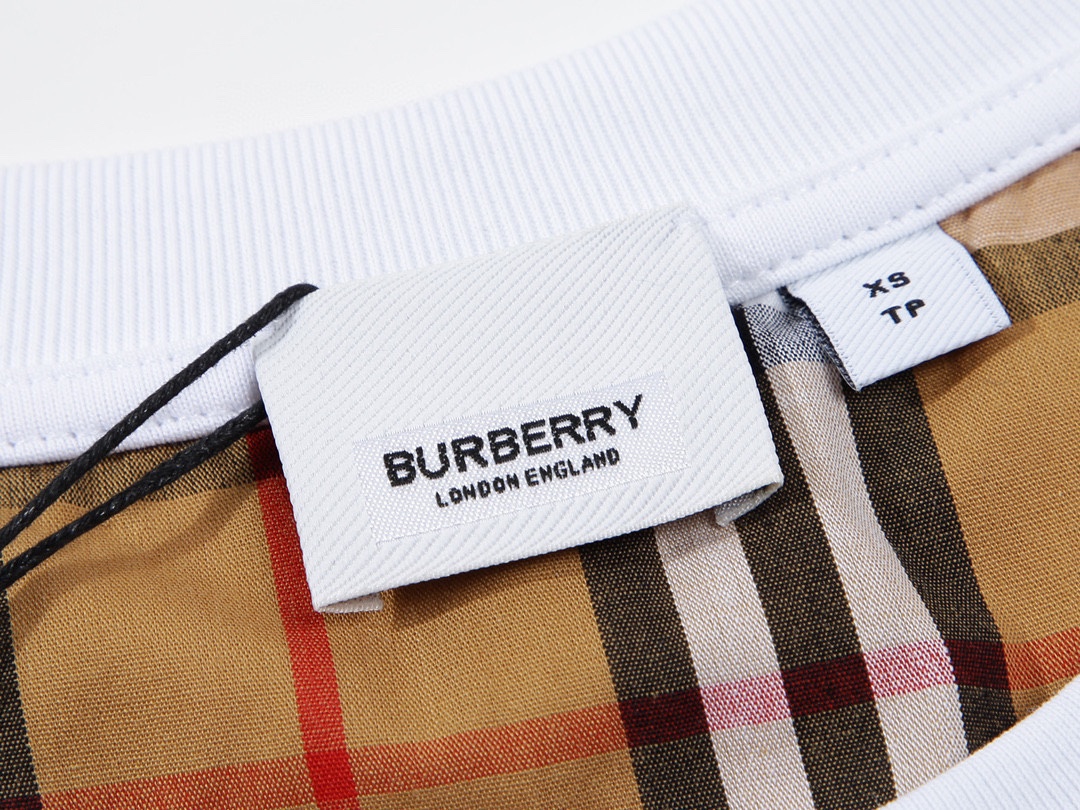 160 巴宝莉/Burberry 夏季新款 BBR经典袖子格纹拼接圆领短袖T恤