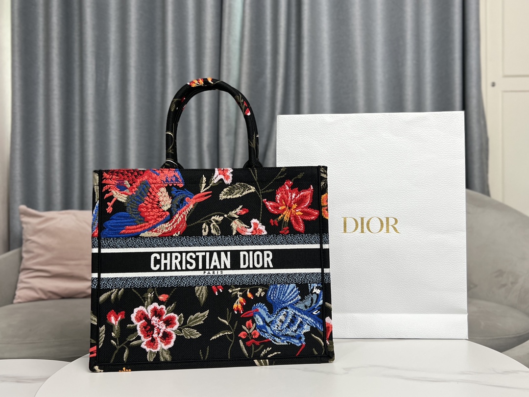 Dior Book Tote Tote Bags Black Embroidery Summer Collection