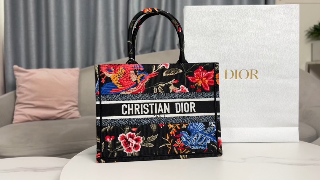 Dior Book Tote Tote Bags Buy Best High-Quality
 Black