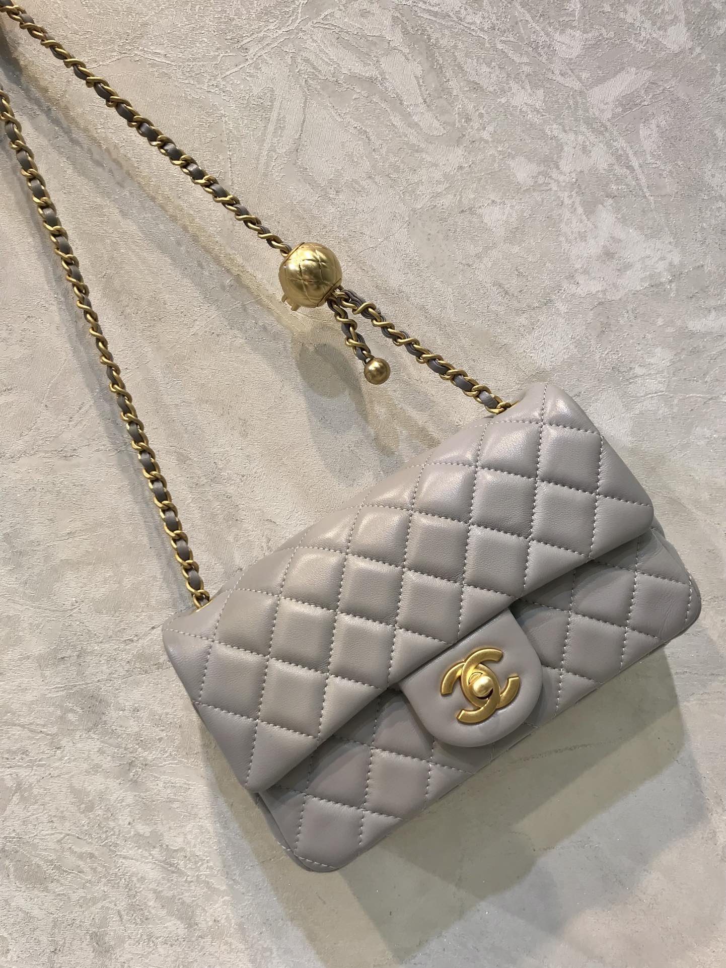 CHANEL cuir d'origine agneau matelassé classique valeur sûre souple et épais sac chaîne - qualité supérieure