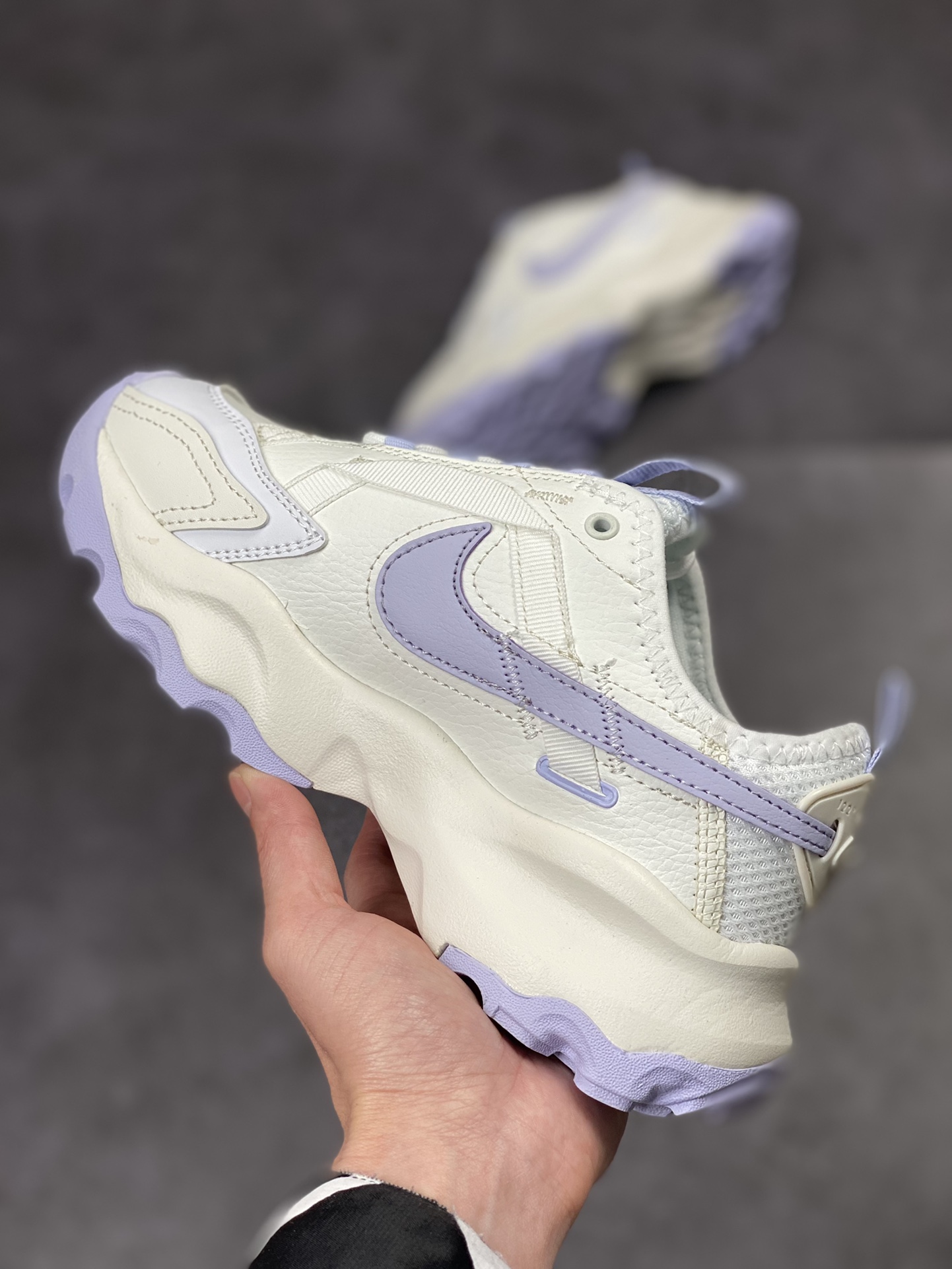 150 W NIKE TC 7900 新款老爹鞋 注入非凡时尚气息 FD0385-121