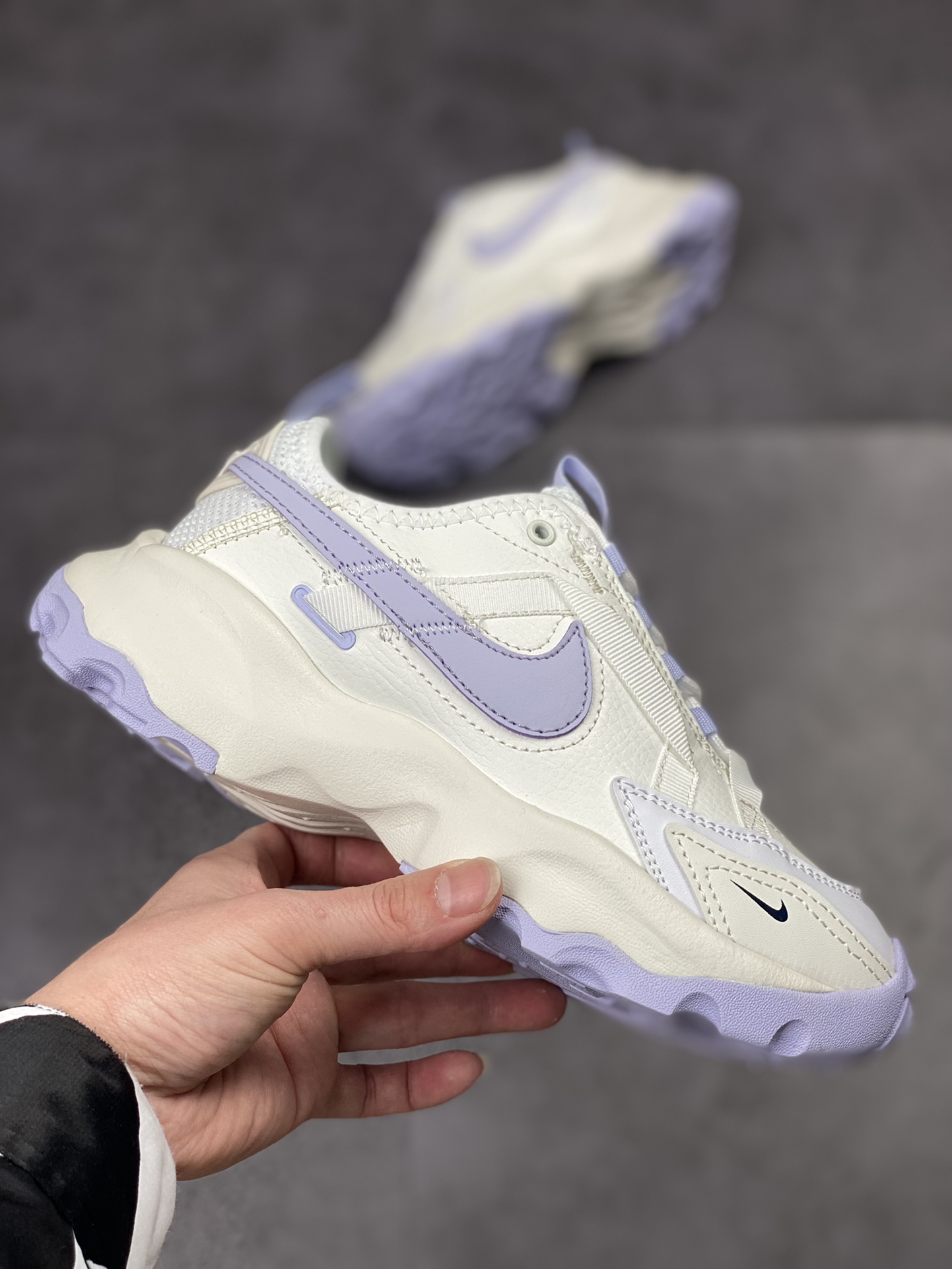 150 W NIKE TC 7900 新款老爹鞋 注入非凡时尚气息 FD0385-121