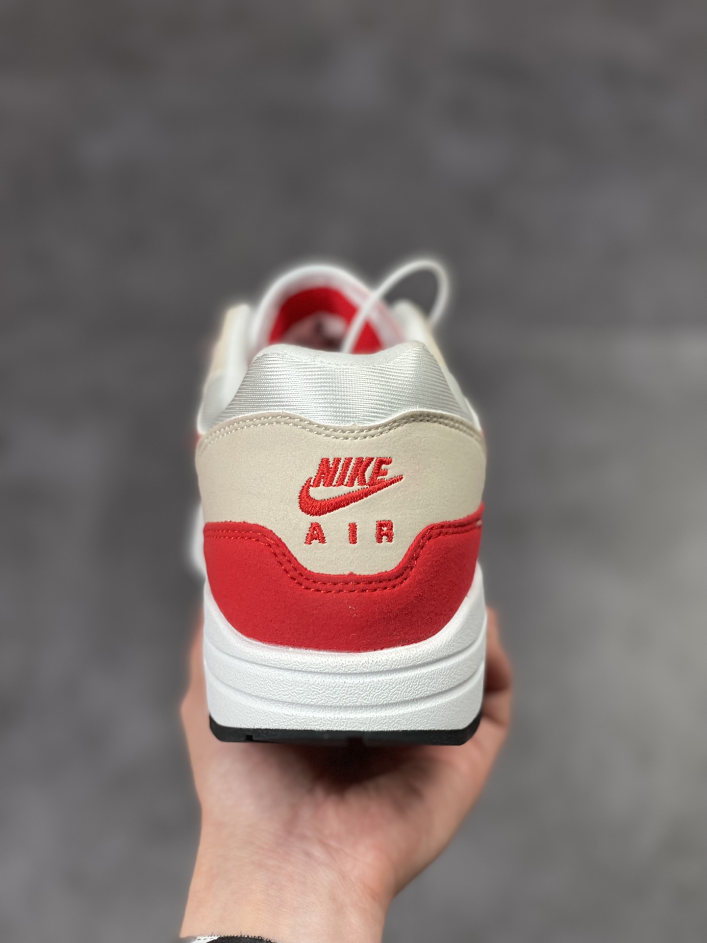 230 Nike Air Max 1 S 复刻白红 复古休闲跑步鞋908375-103