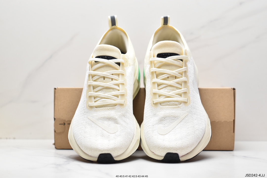 200 Nike ZoomX Invincible Run Fk 3 马拉松机能风格运动鞋 DR2615-001