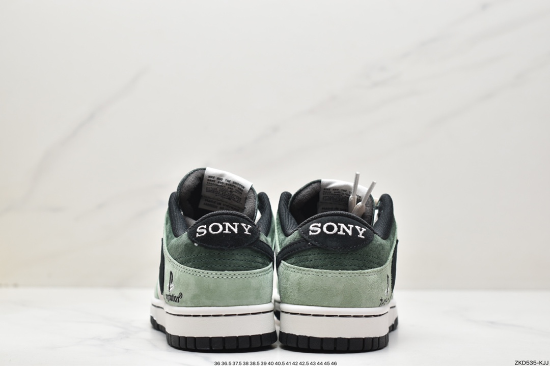 Sony PlayStation 5 x Travis Scott x SB Dunk Low PS5  CU1726-777