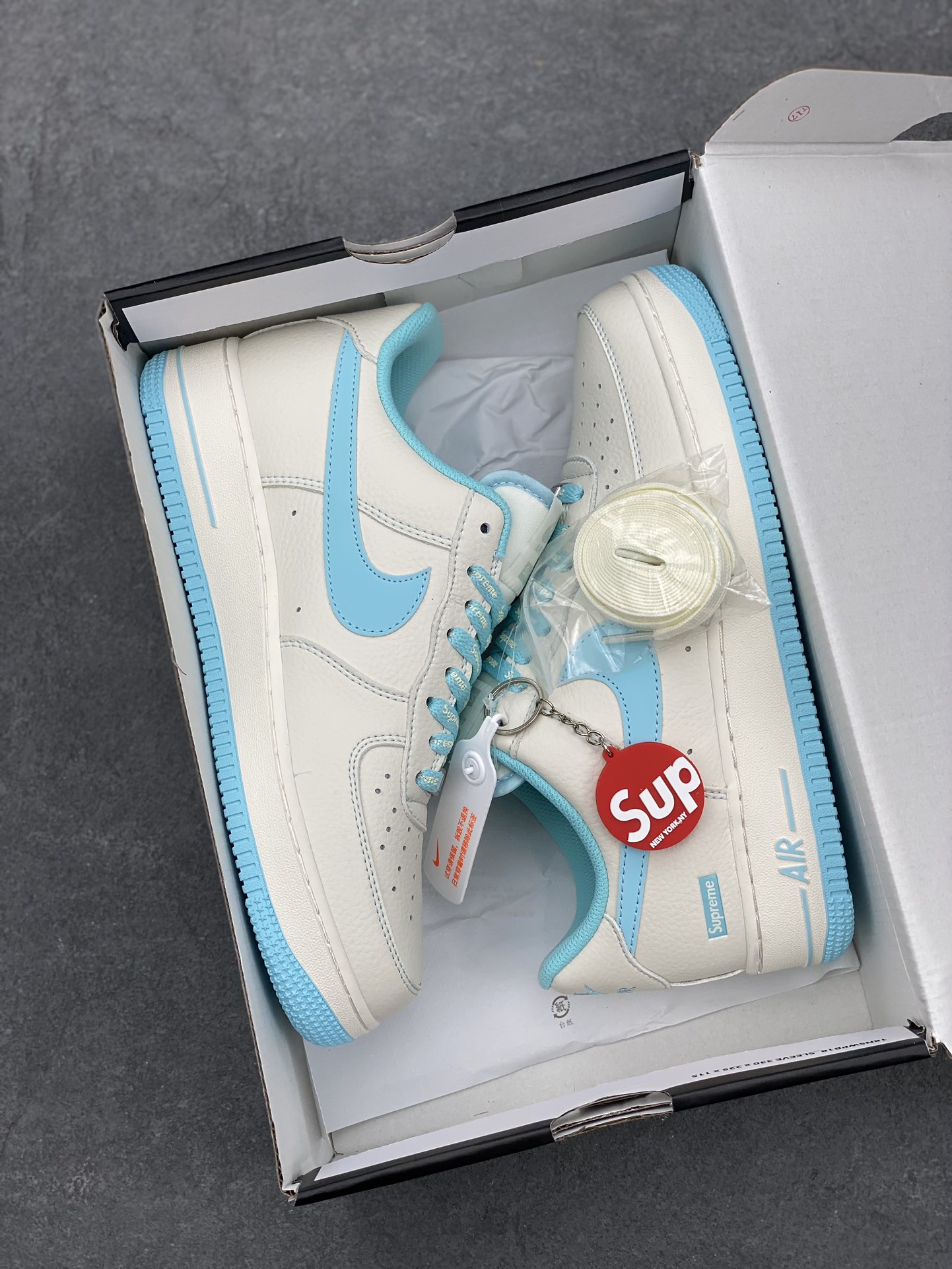 Nike Air Force 1 '07 Low Supreme Collab Sneakers - Limited Edition 10 i1681156522 5376 8