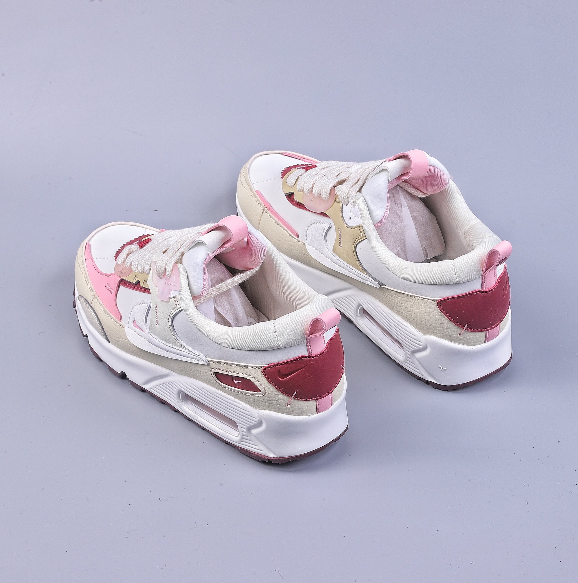 180 Nike Air Max 90 Futura 情人节女生限定版/复古小甜心 FD4615-111
