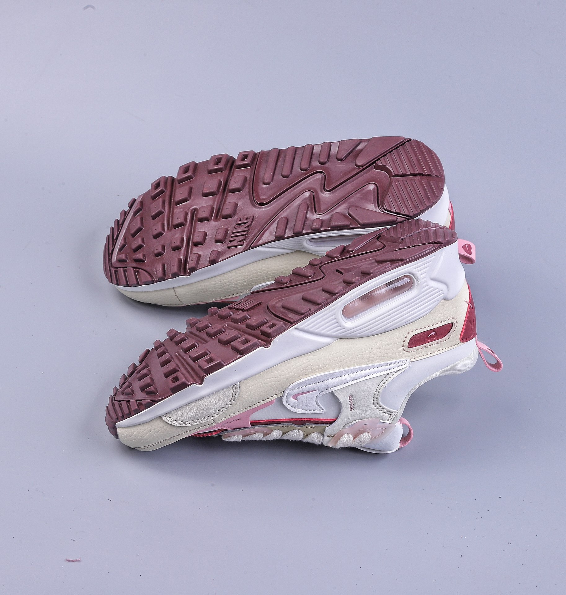 180 Nike Air Max 90 Futura 情人节女生限定版/复古小甜心 FD4615-111