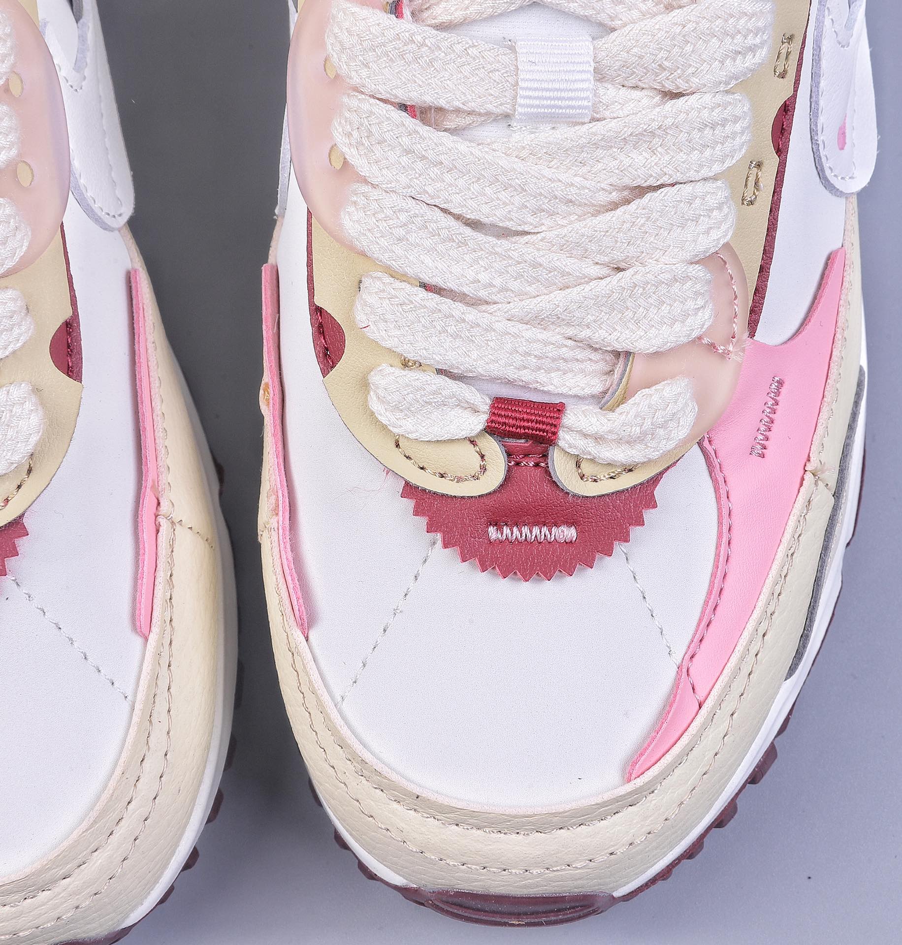 180 Nike Air Max 90 Futura 情人节女生限定版/复古小甜心 FD4615-111