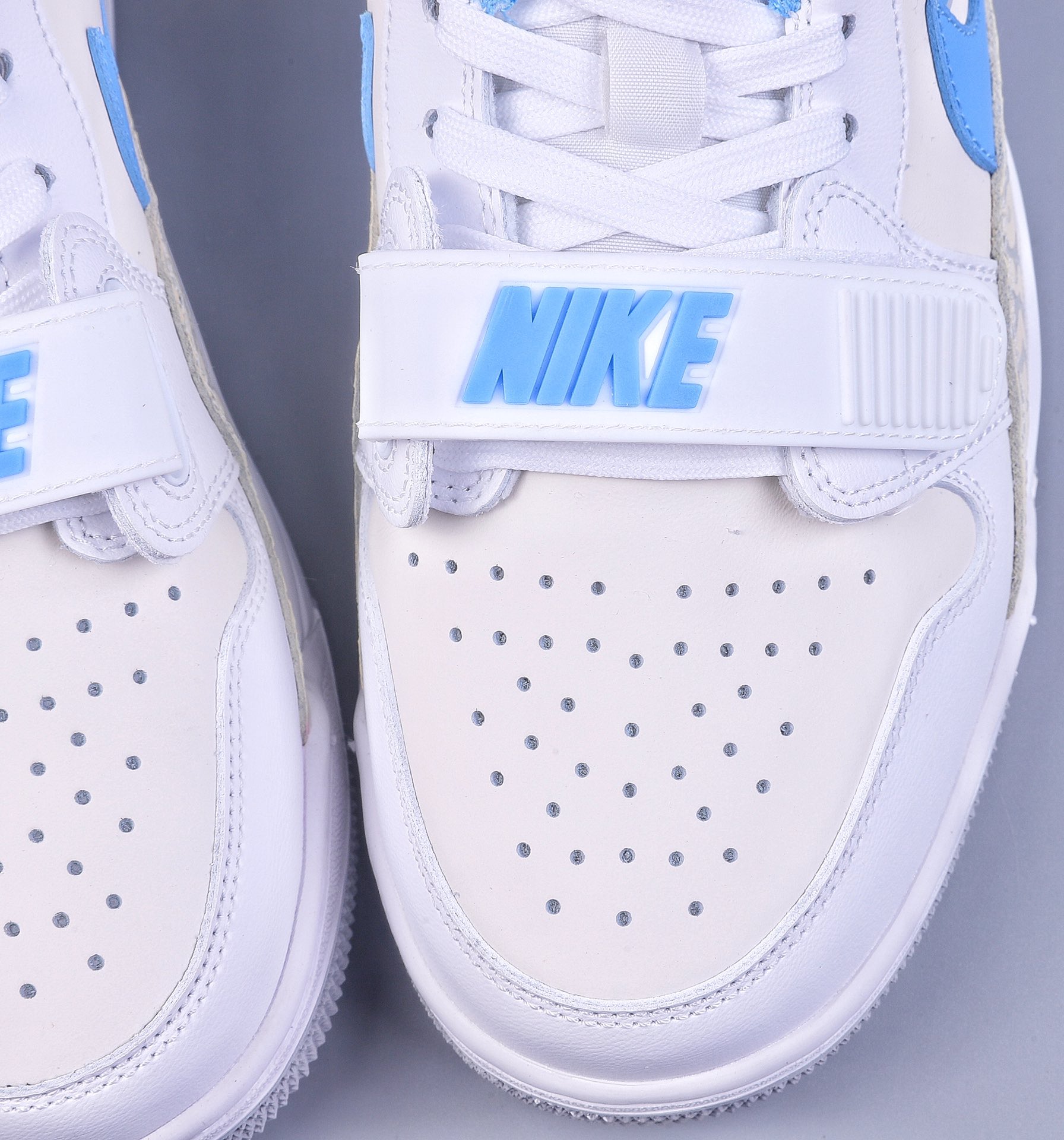 240 Air Jordan Legacy 312 Low 有着交错结合的设计FJ7223-141