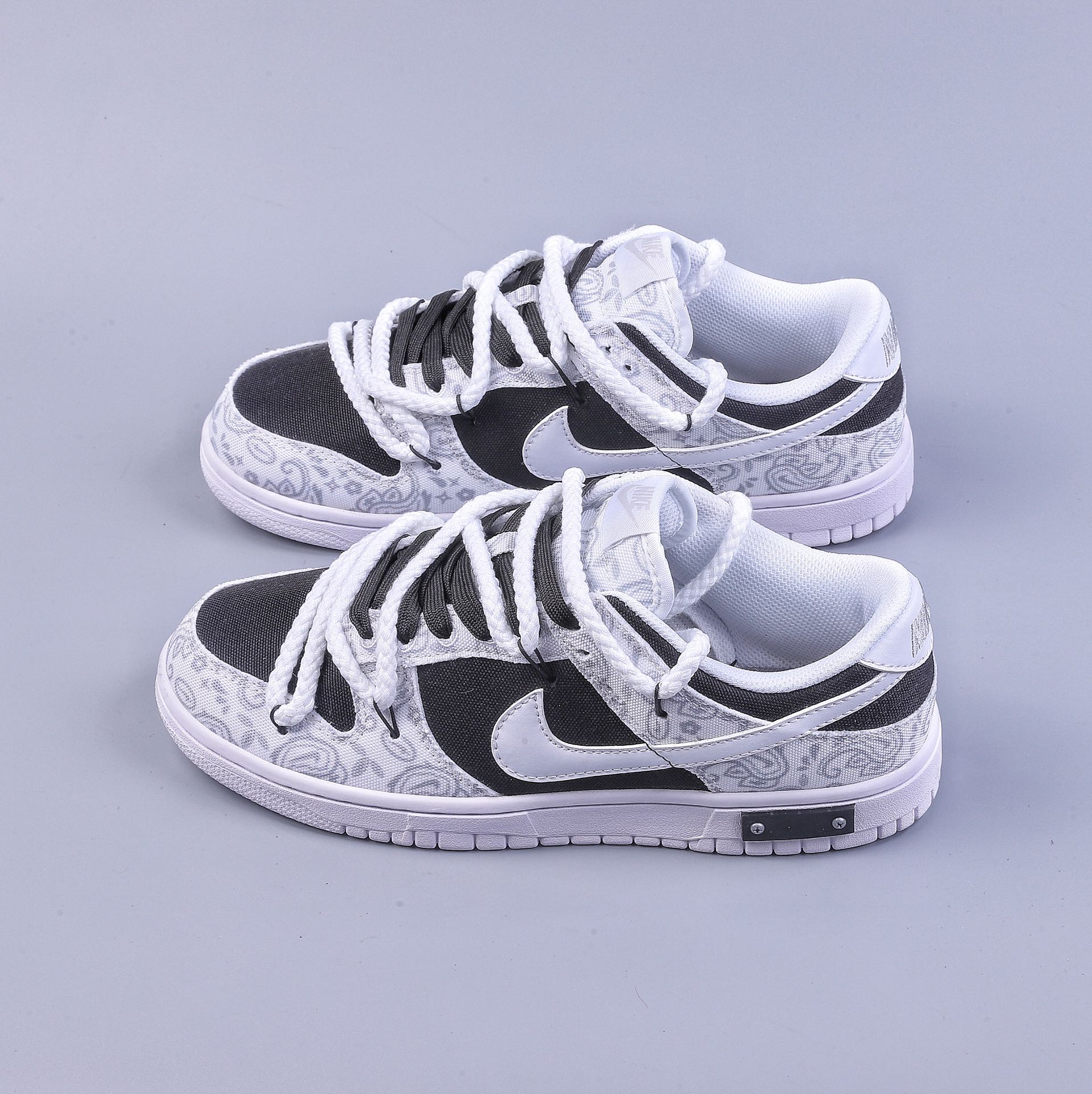 220 NIKE SB Dunk Low ESS 解构腰果花 灰白 DJ9955-100