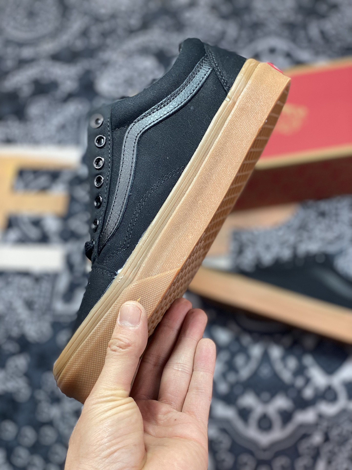 Vans Sk8-Low black raw rubber Vans official black retro street raw rubber tendon bottom